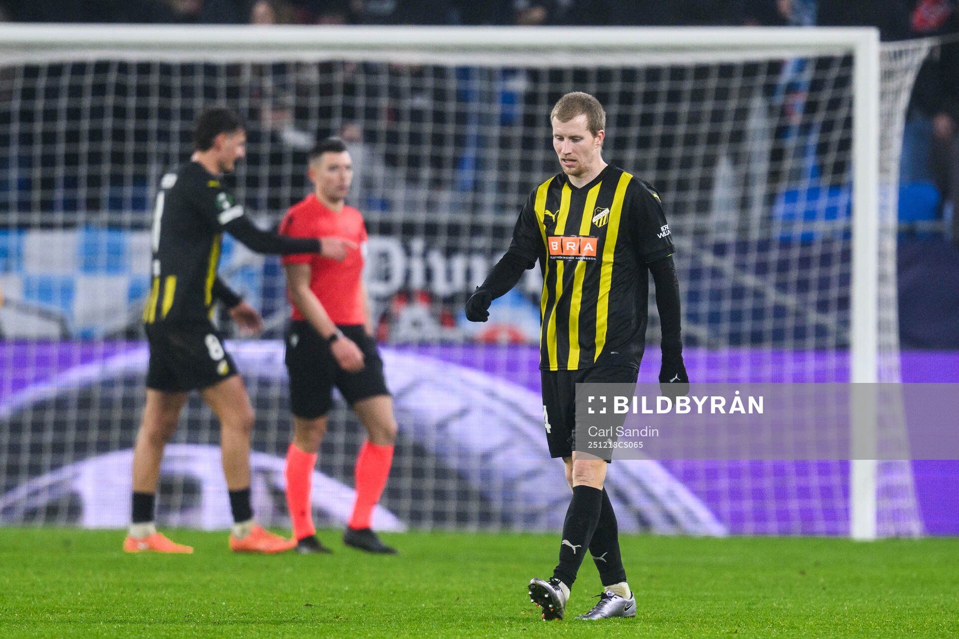 Simon Gustafson of Häcken looks dejected