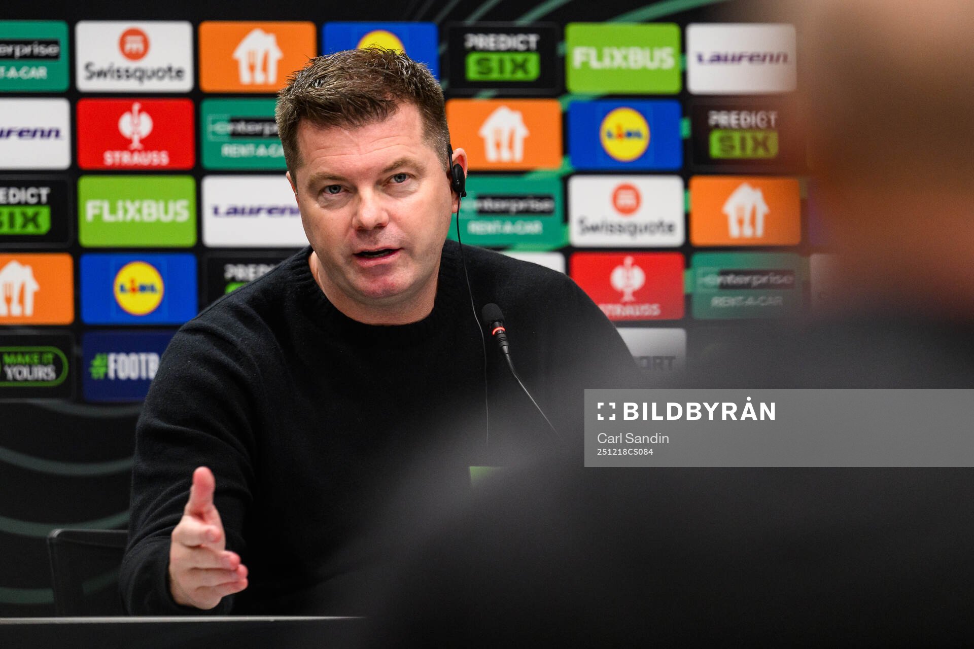 coach Jens Gustafsson of Häcken at a press conference