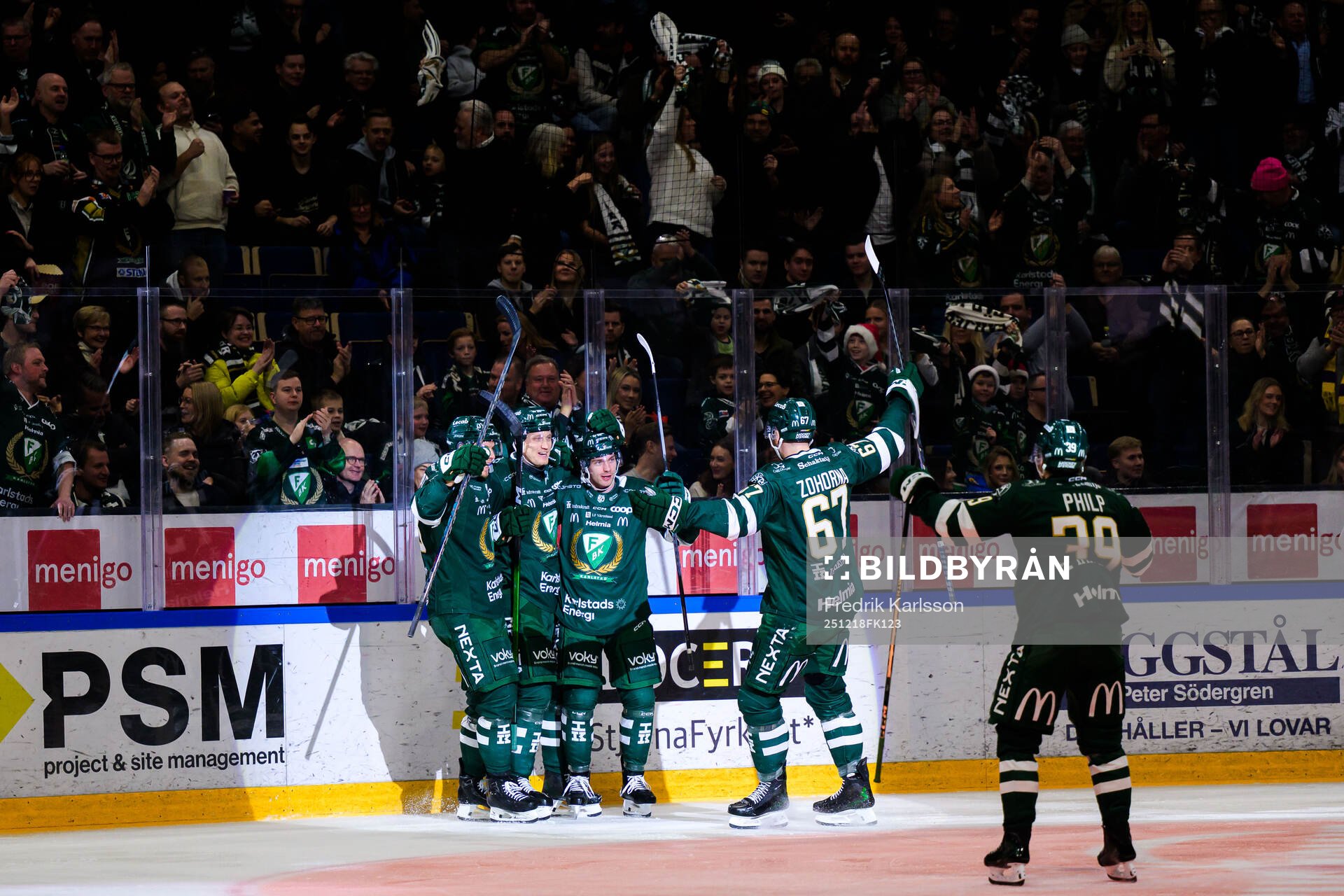 Färjestads Gabriel Carlsson, Marian Studenic jublar