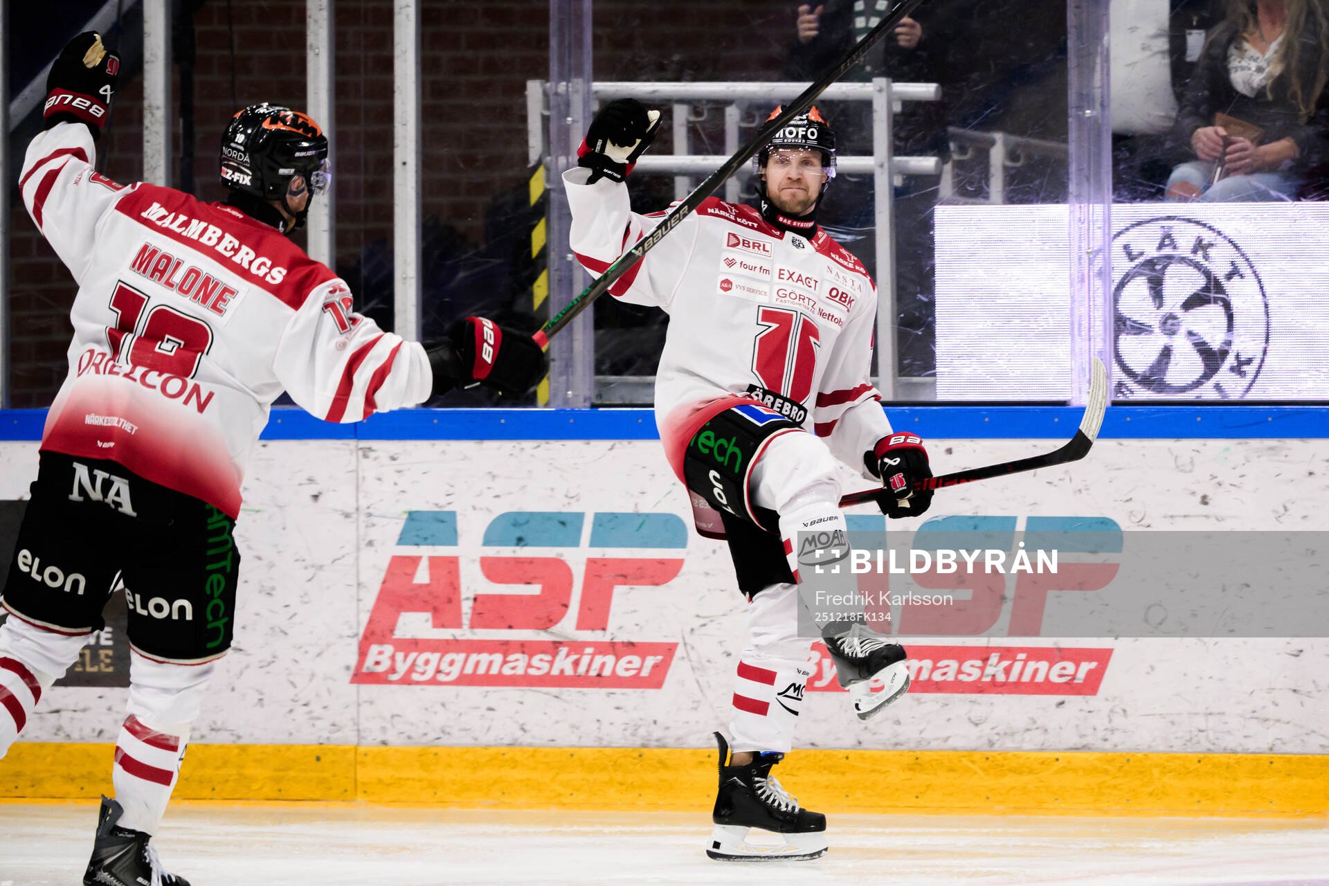 Örebros Teemu Turunen jublar