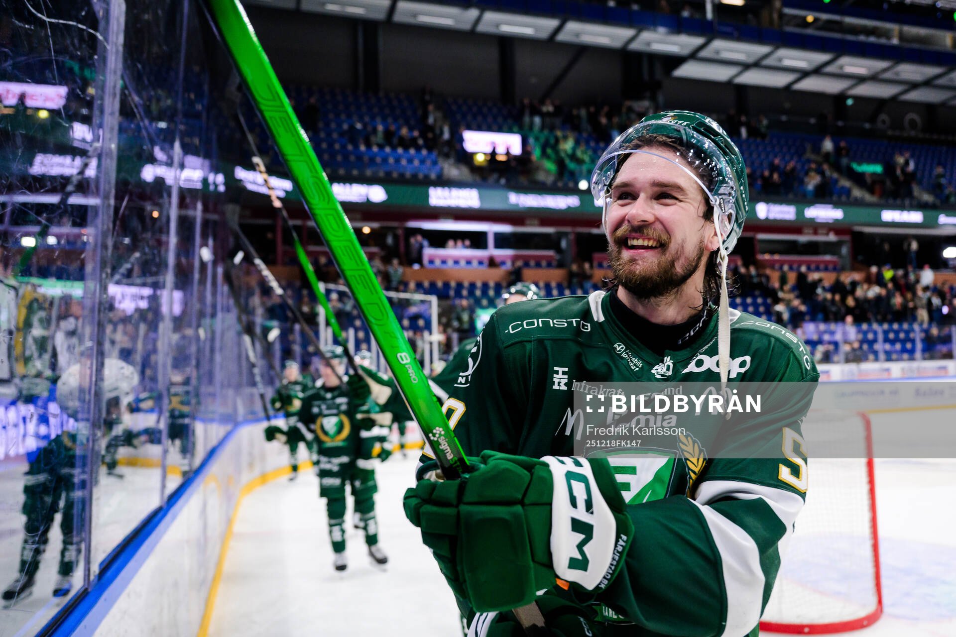 Färjestads Linus Johansson jublar