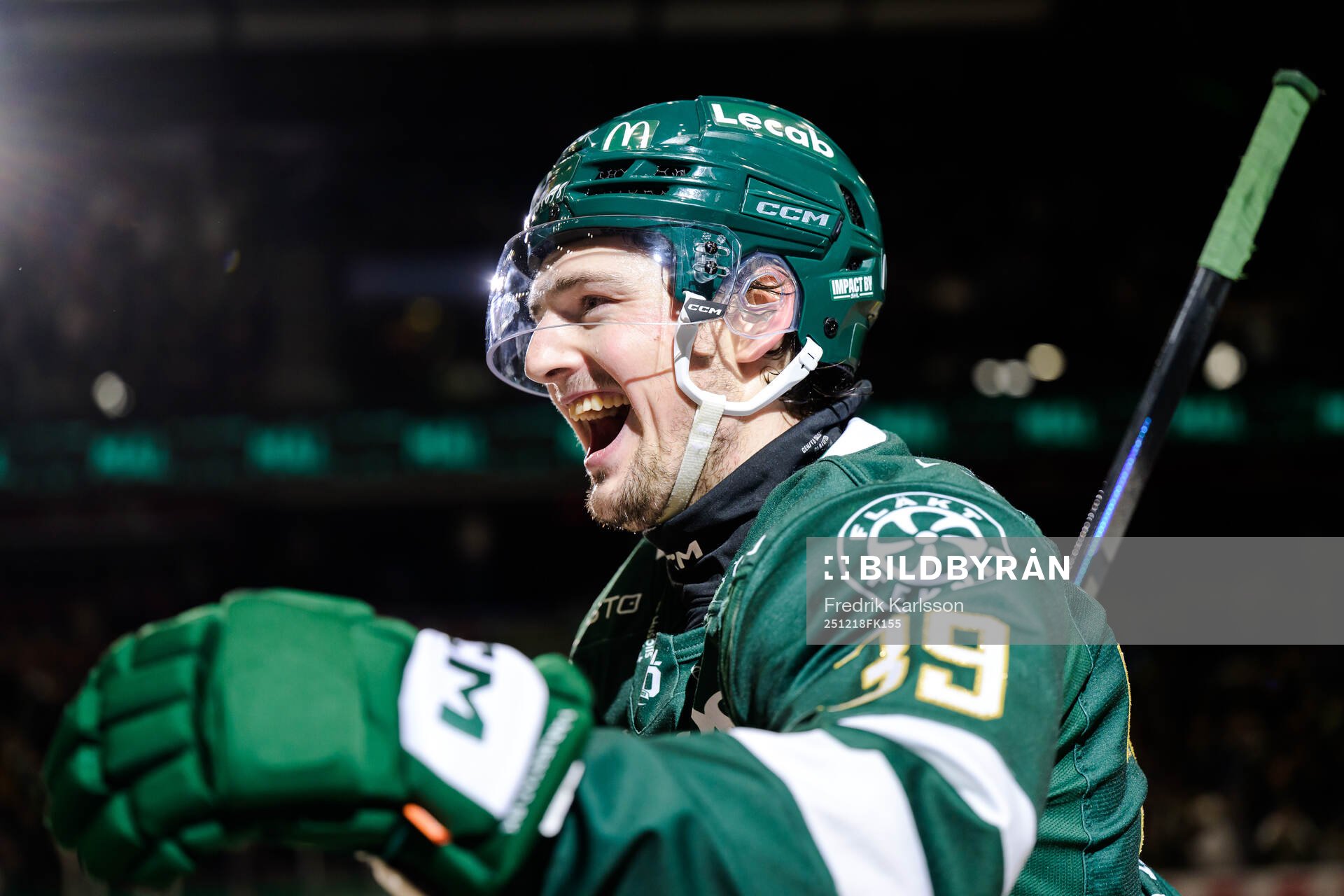 Färjestads Luke Philp jublar
