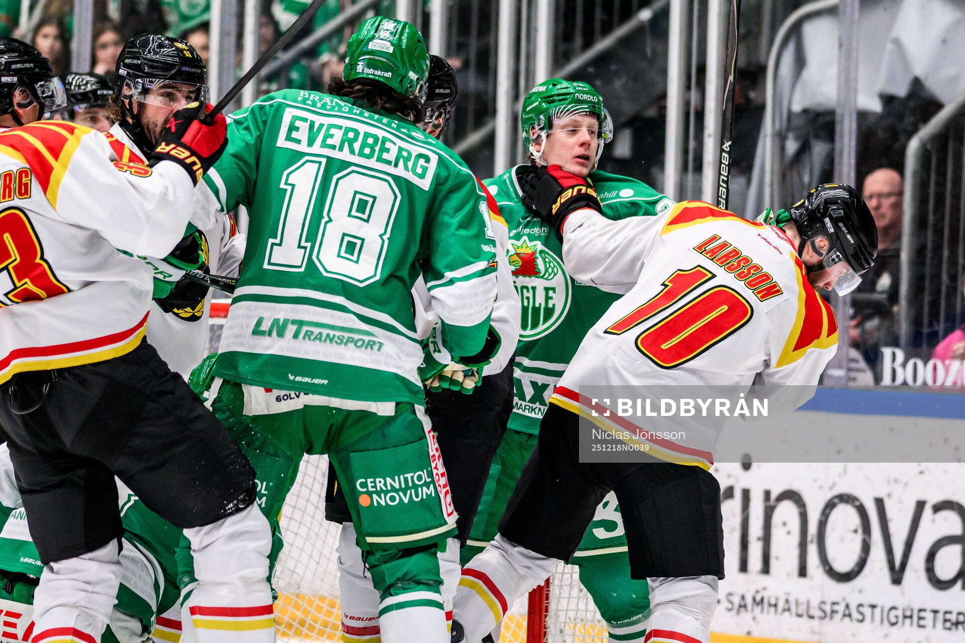 Rögles Fredrik Olofsson och Brynäs Johan Larsson