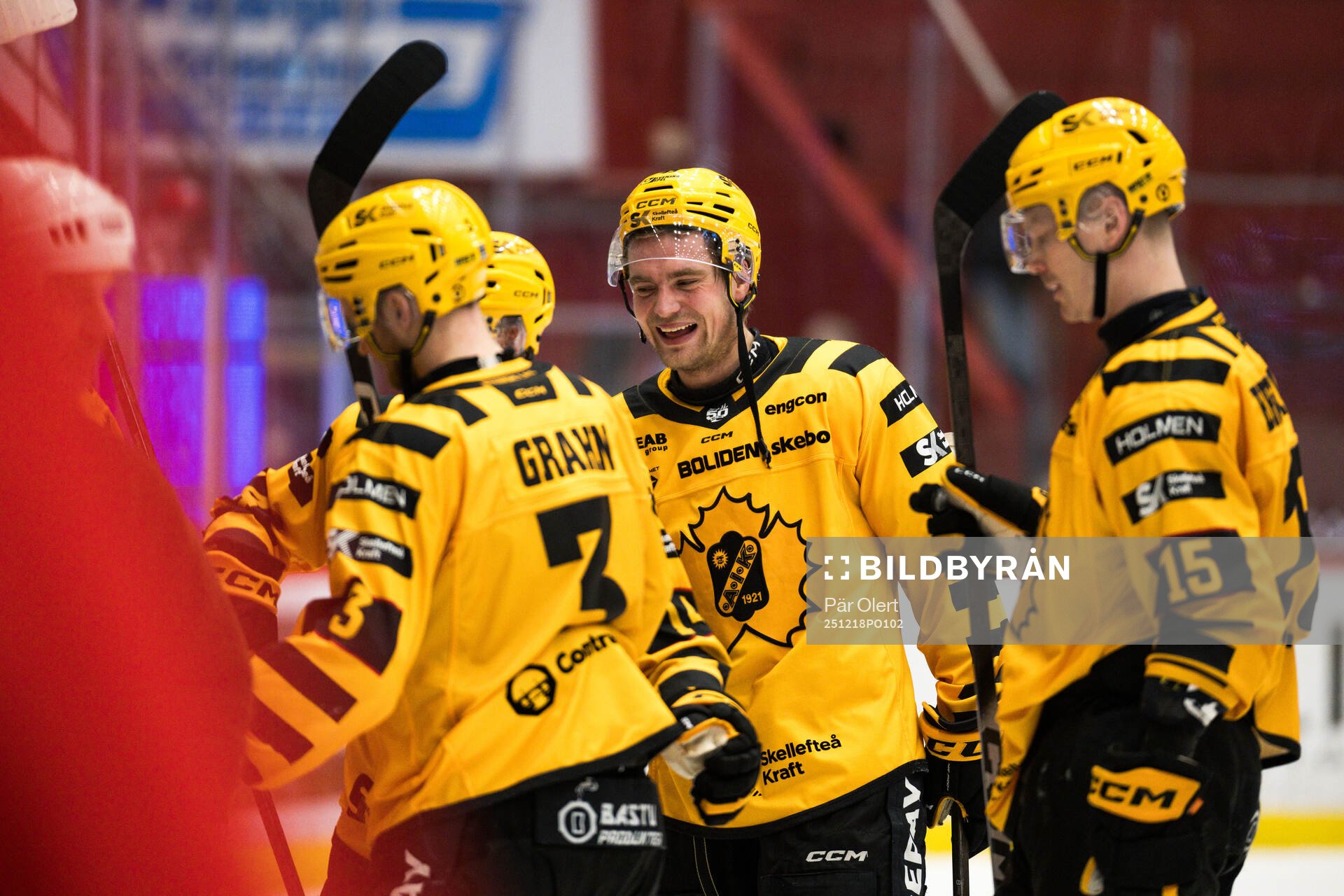 Skellefteås Max Krogdahl jublar
