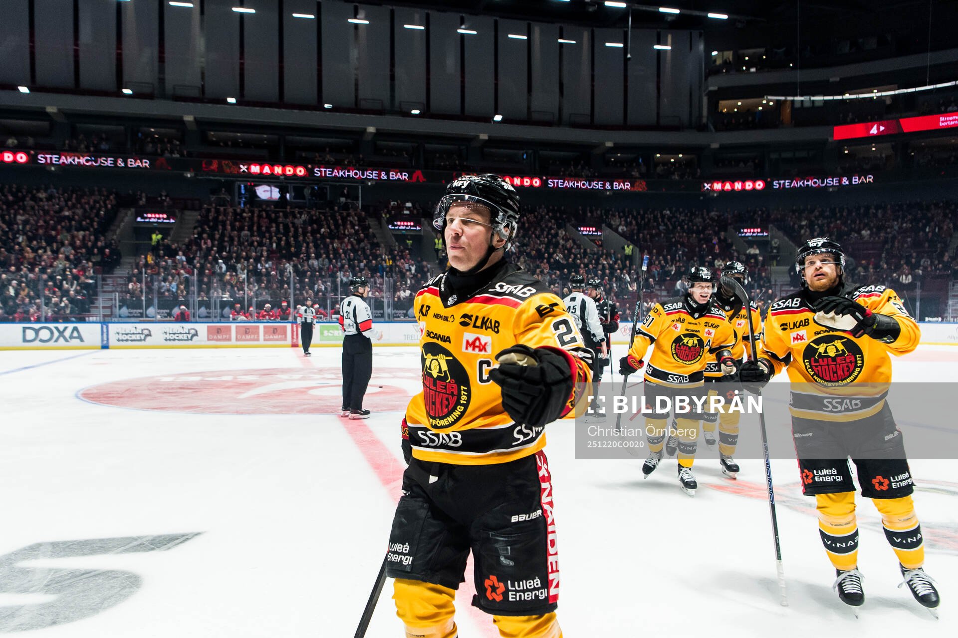 Luleås Erik Gustafsson jublar