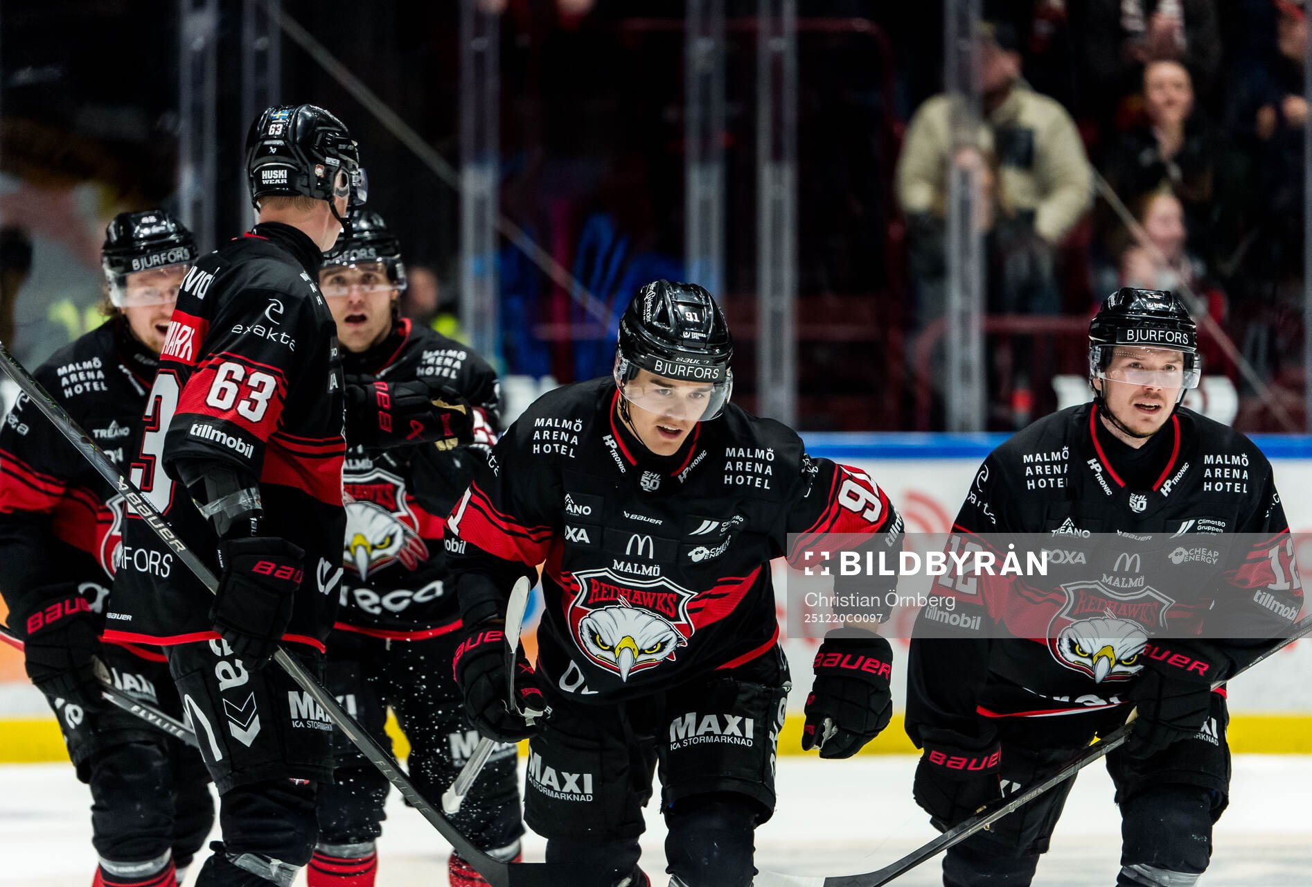 Malmö Redhawks Axel Sundberg jublar