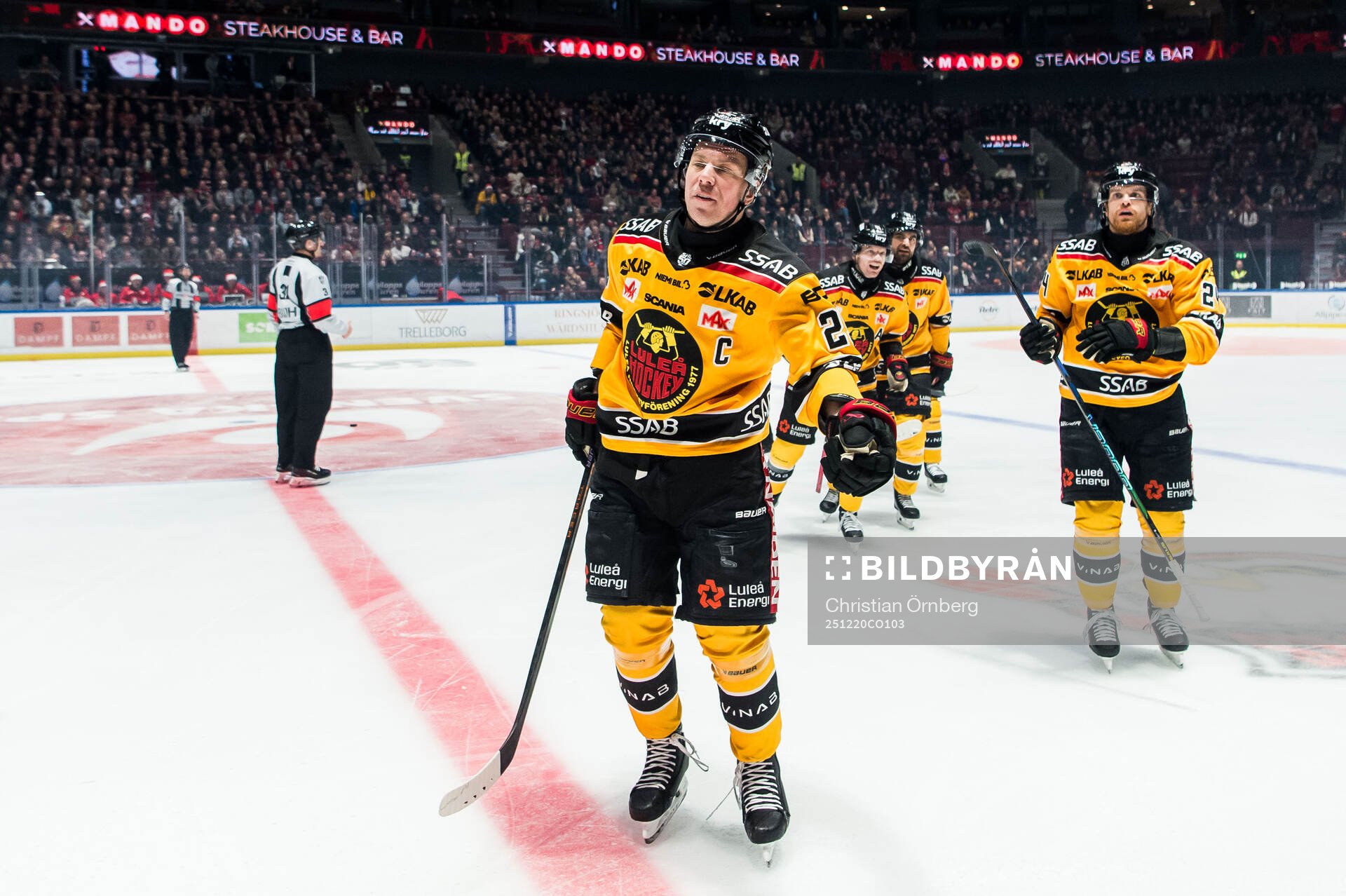 Luleås Erik Gustafsson jublar