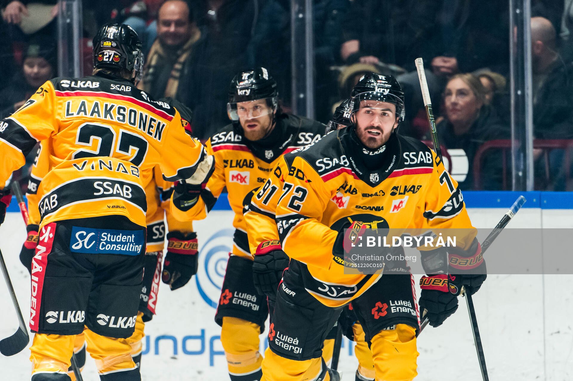 Luleås Ben Tardif jublar