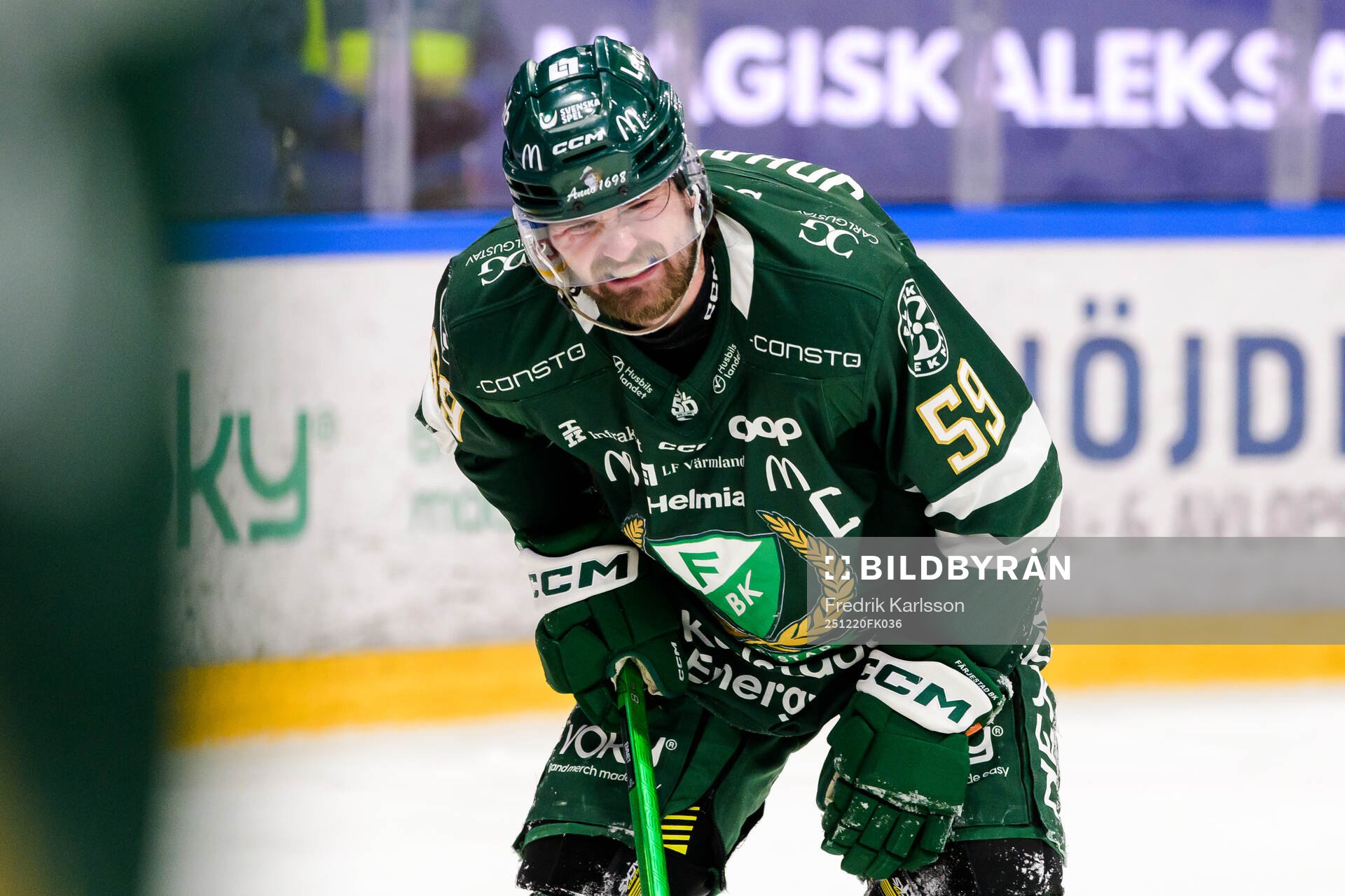 Färjestads Linus Johansson har ont