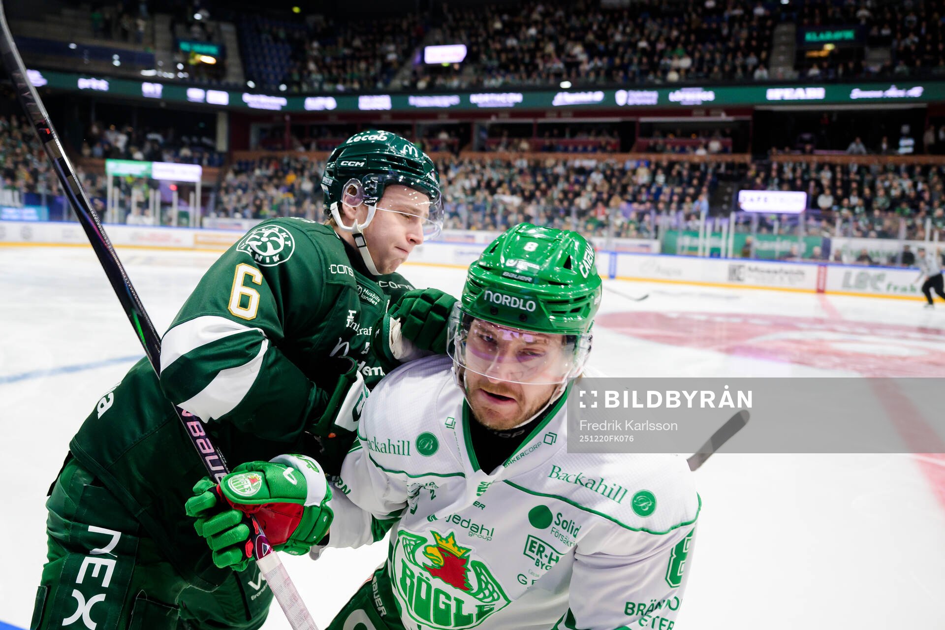 Färjestads Albert Wikman och Rögles Linus Sandin