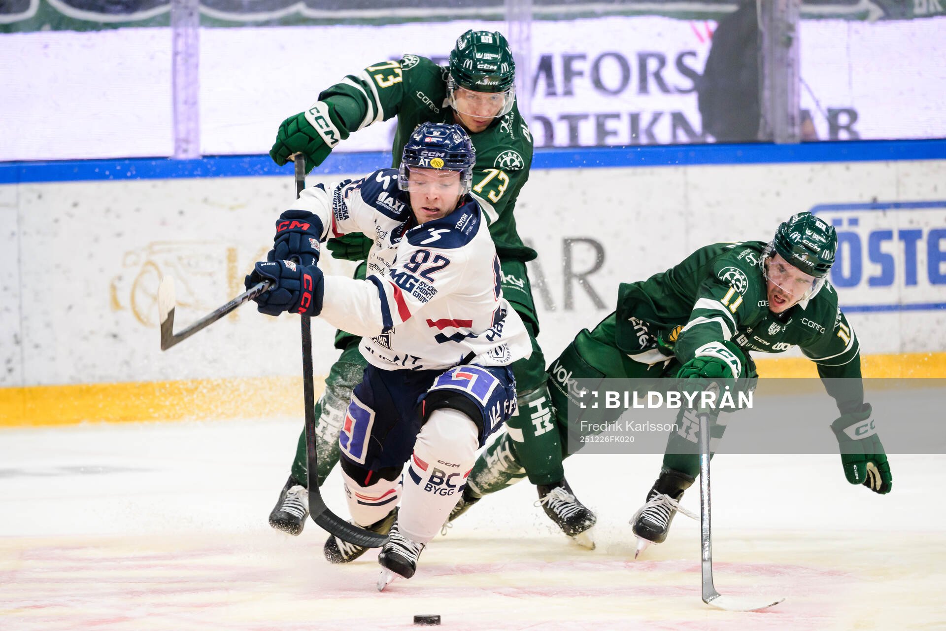 Linköpings Zion Nybeck och Färjestads Adam Ollas Mattsson