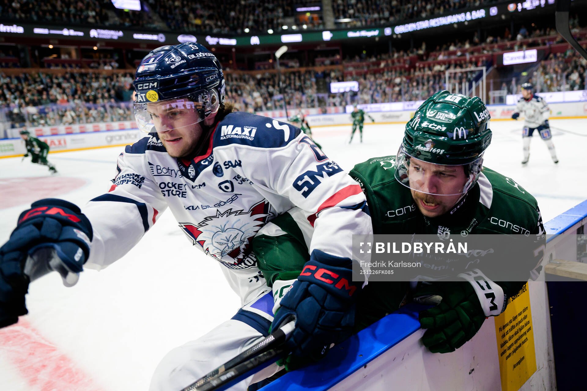 Linköpings Jonathan Myrenberg och Färjestads Emil Alba