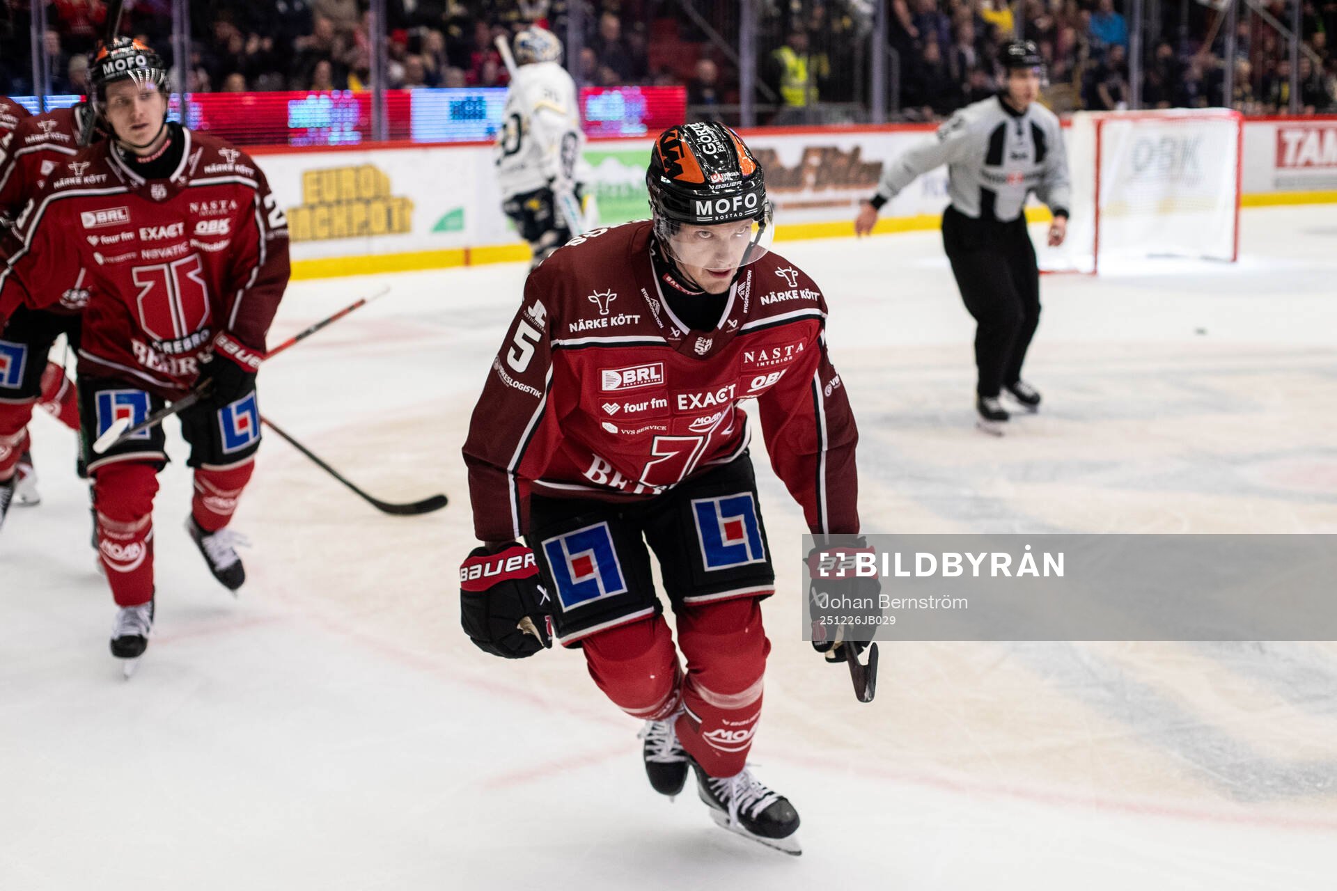 Örebros Gustav Backström jublar