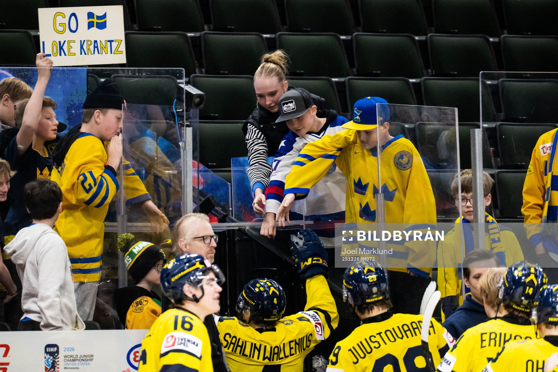 Leo Sahlin Wallenius of Sweden with fans