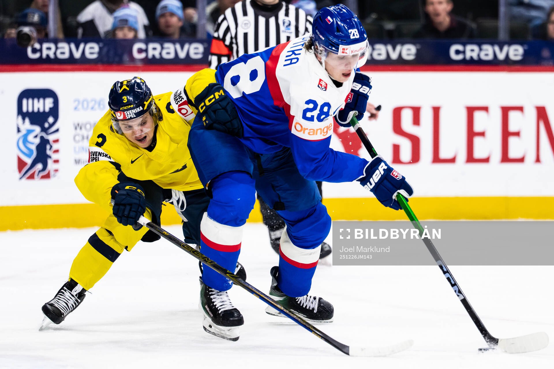 Felix Öhrqvist of Sweden and Tobias Pitka of Slovakia
