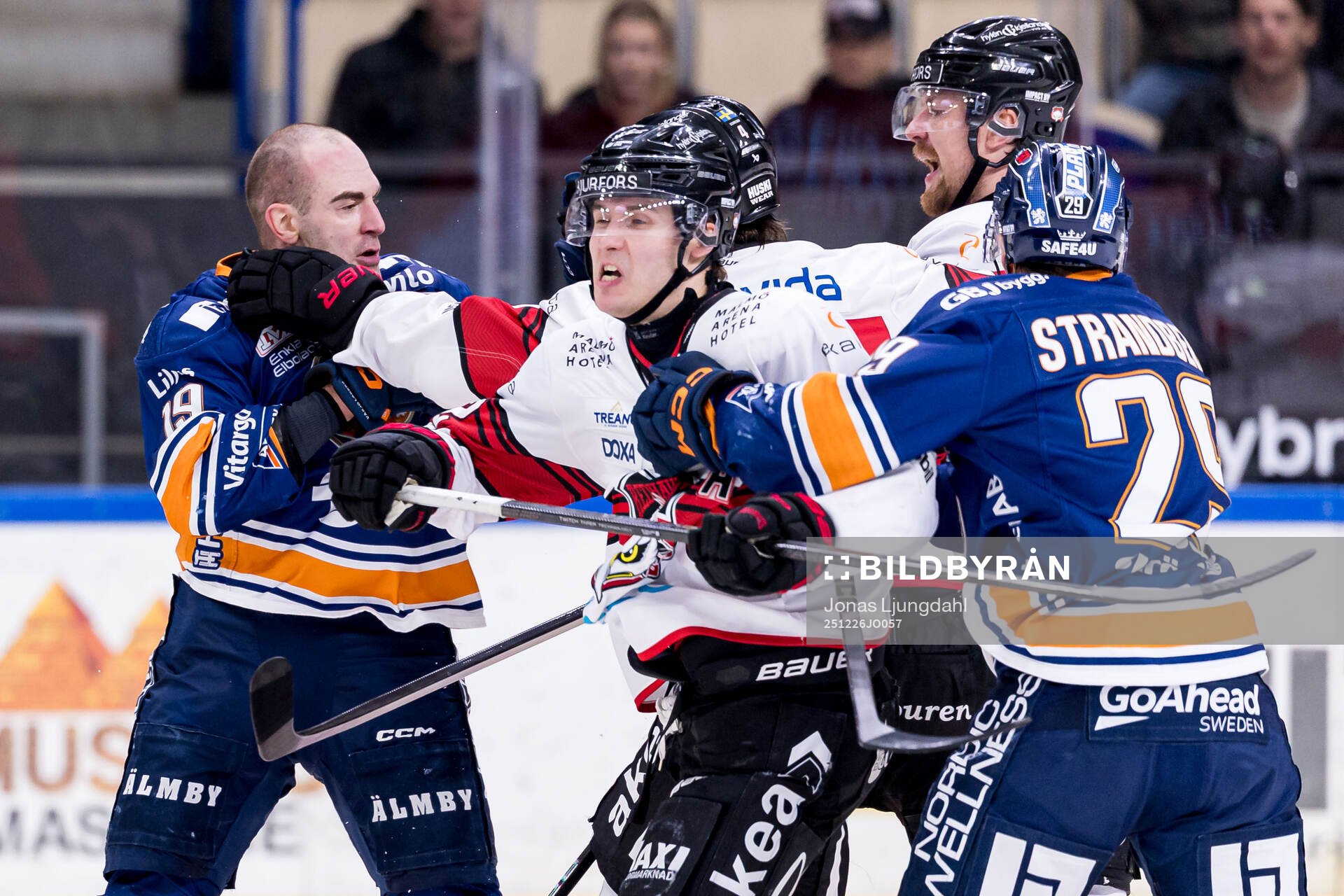 Växjös och Malmö Redhawks spelare i bråk