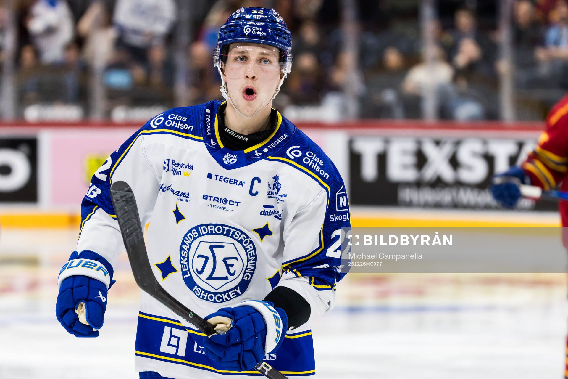Leksands Lukas Vejdemo jublar