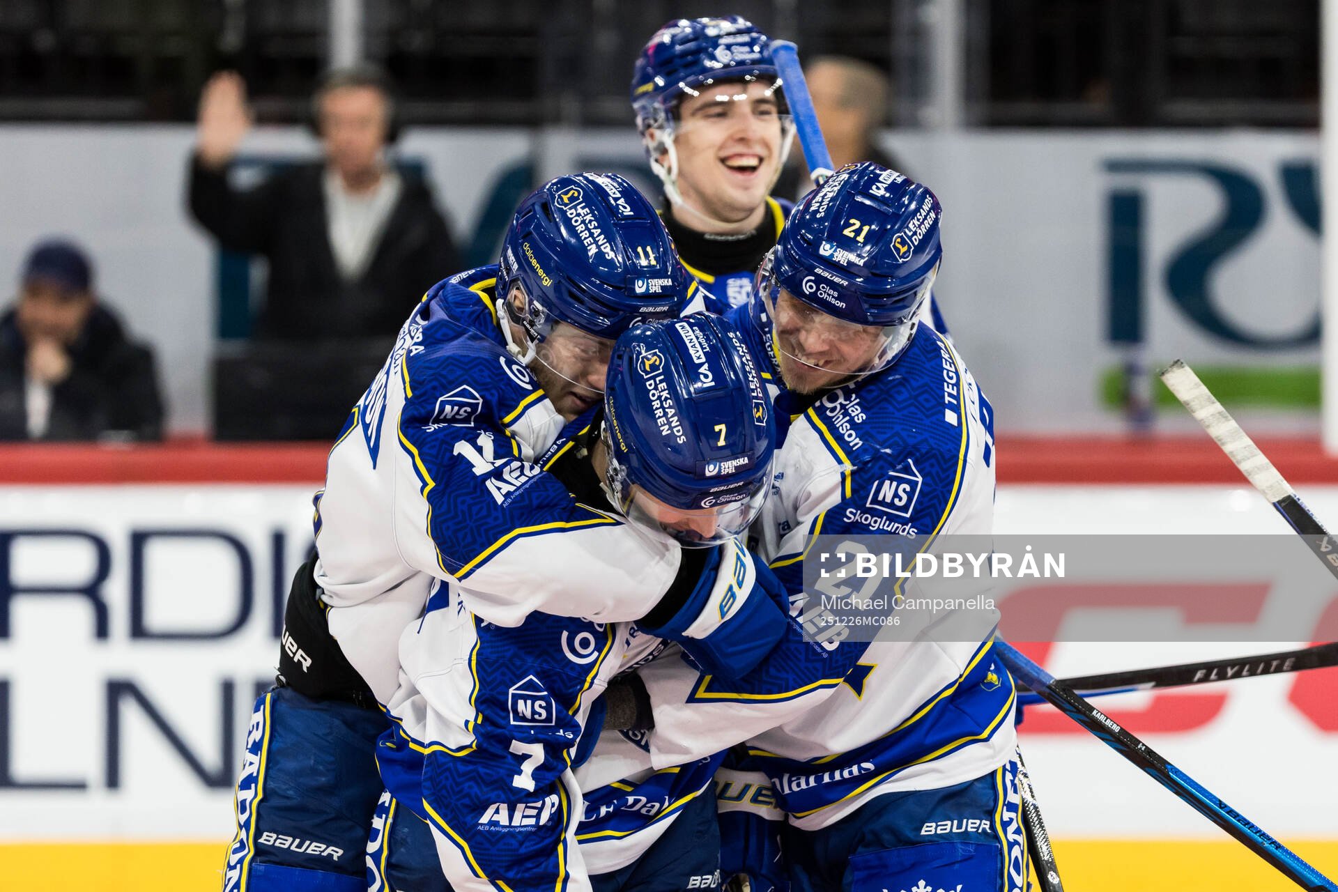 Leksands Marcus Karlberg jublar med lagkamrater