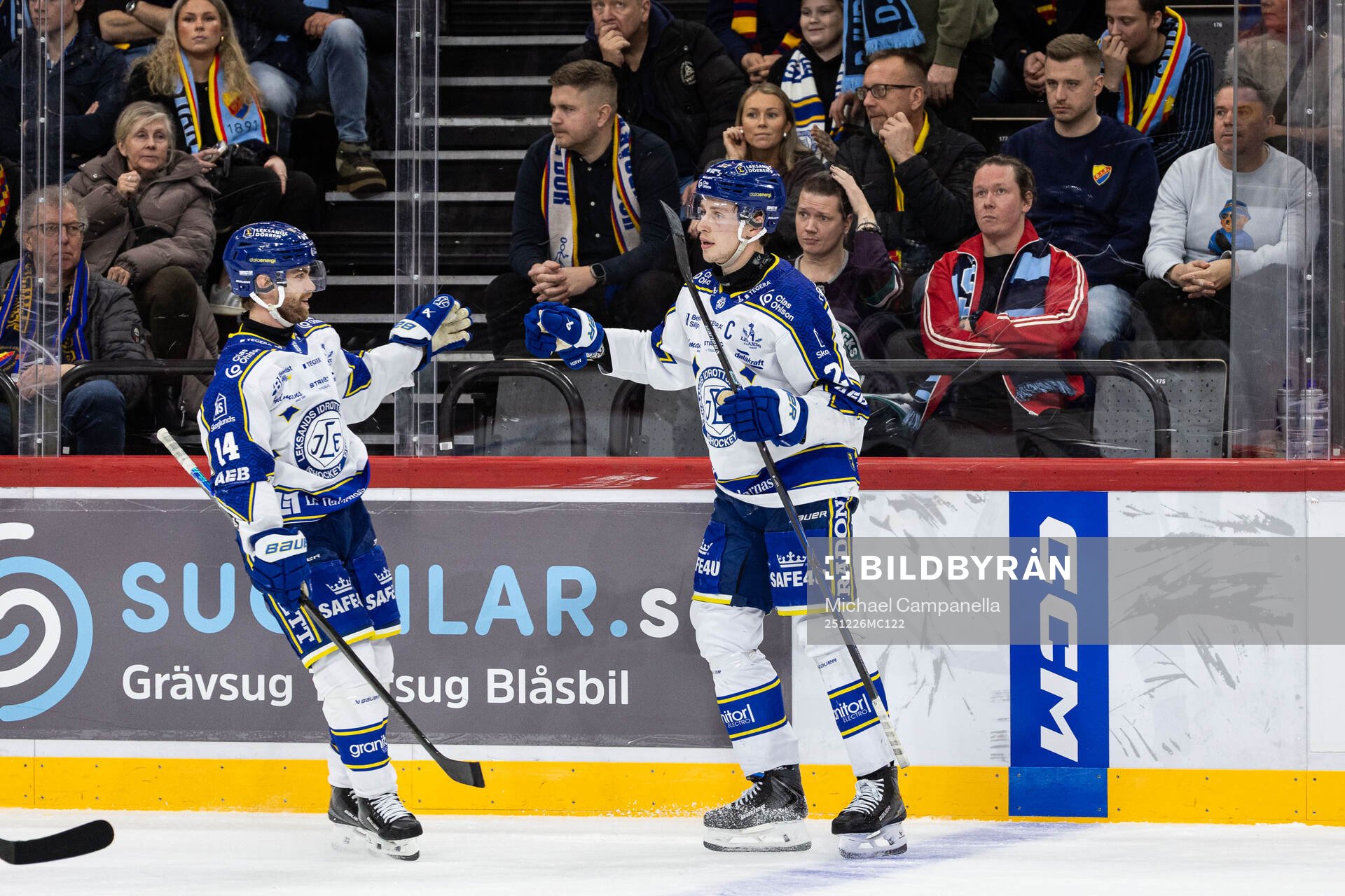 Leksands Lukas Vejdemo jublar med Oskar Lang