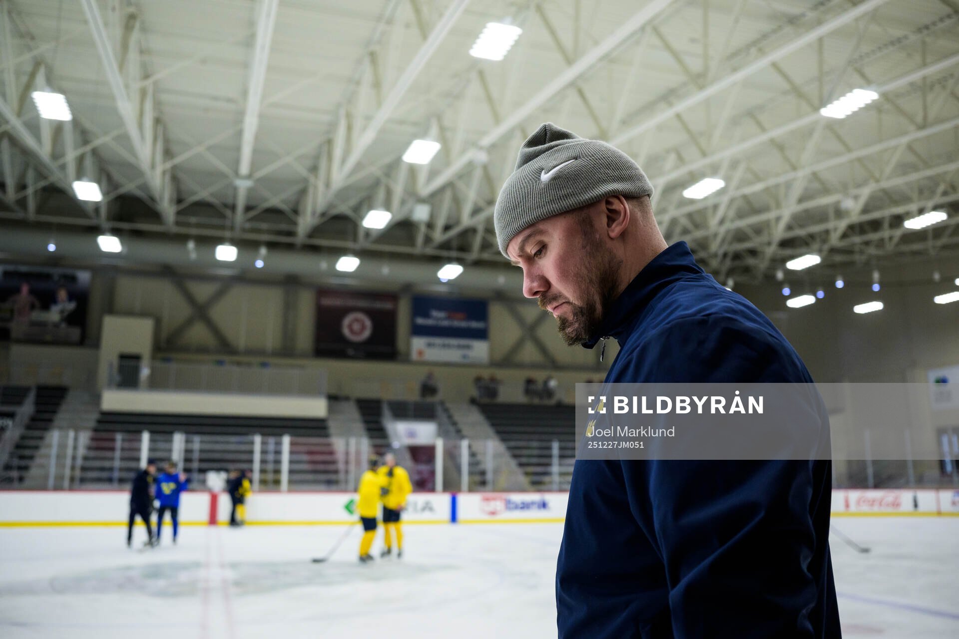 Assistant coach Nicklas Grossmann of Sweden at a practice