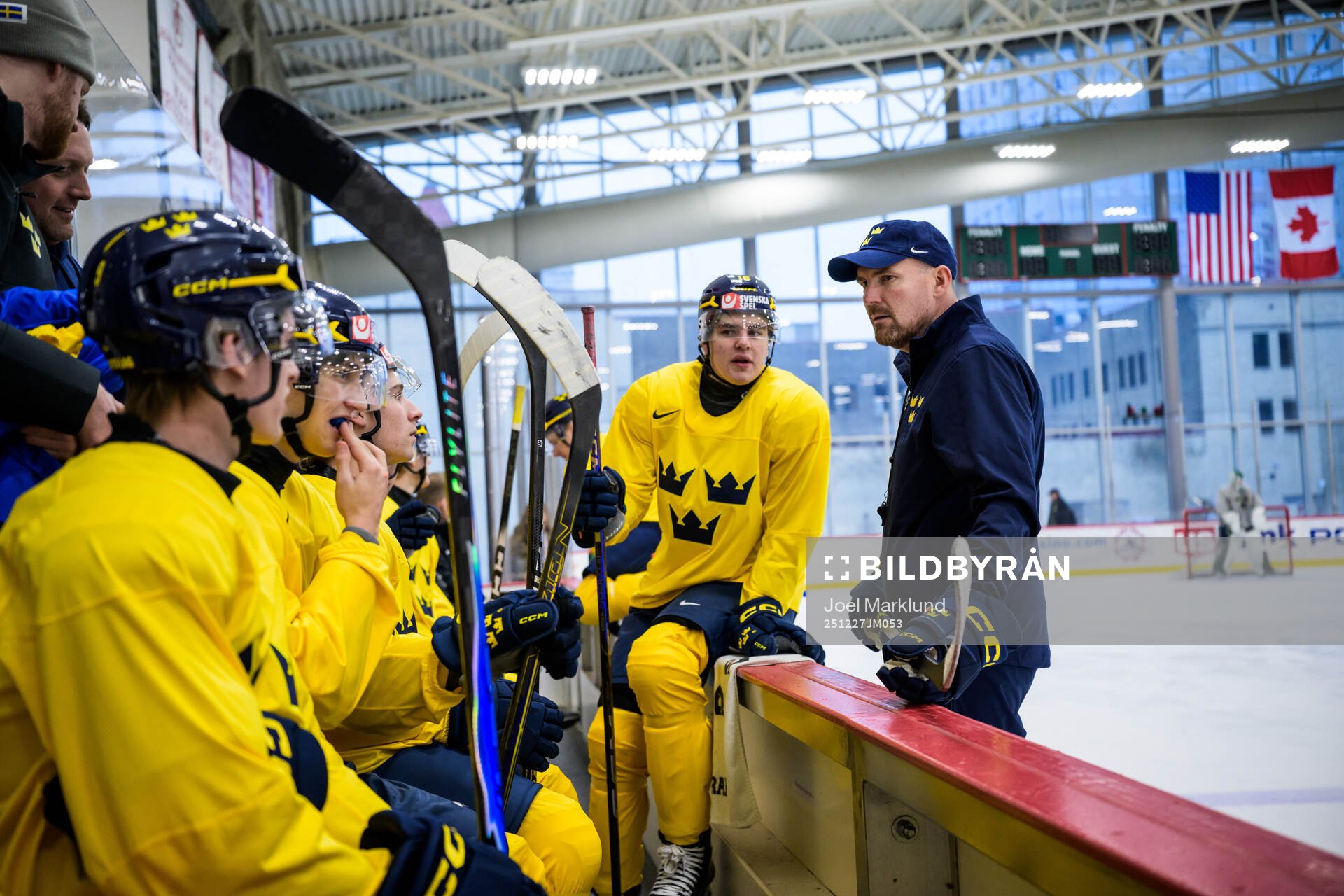 Assistant coach Gereon Dahlgren of Sweden at a practice