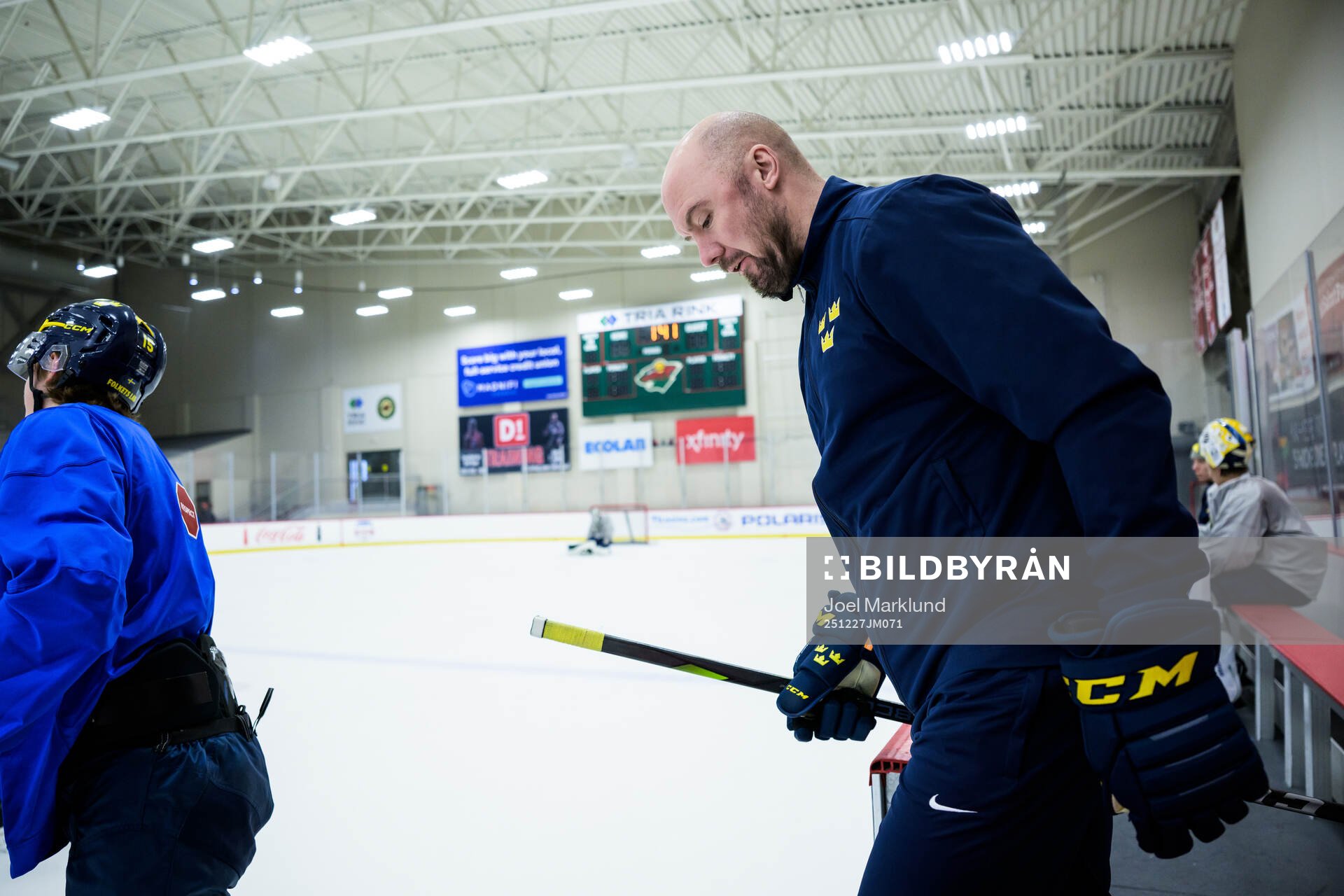 Assistant coach Nicklas Grossmann of Sweden at a practice