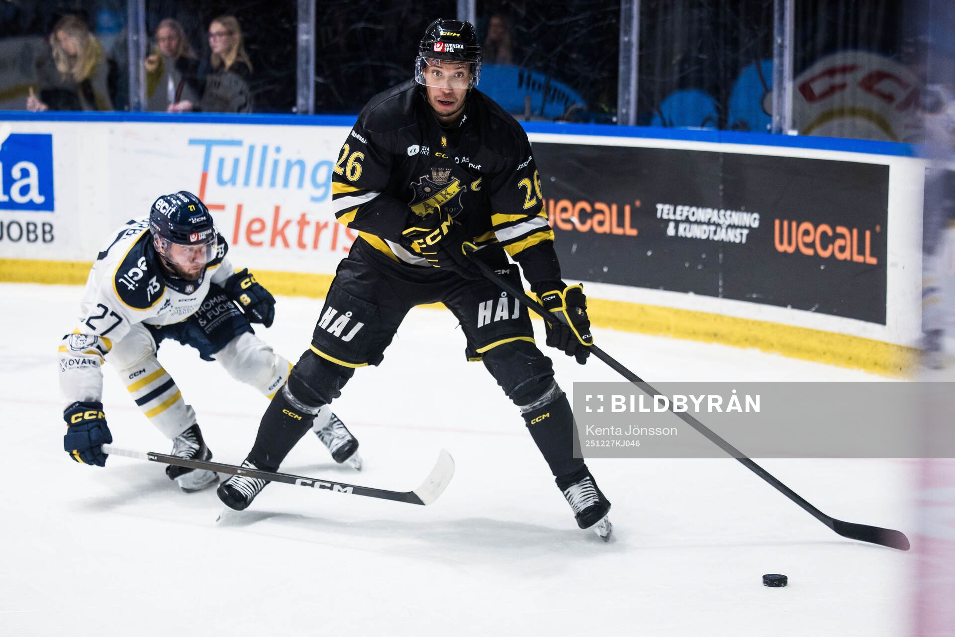 Södertäljes Daniel Norbe och AIKs Oscar Nord