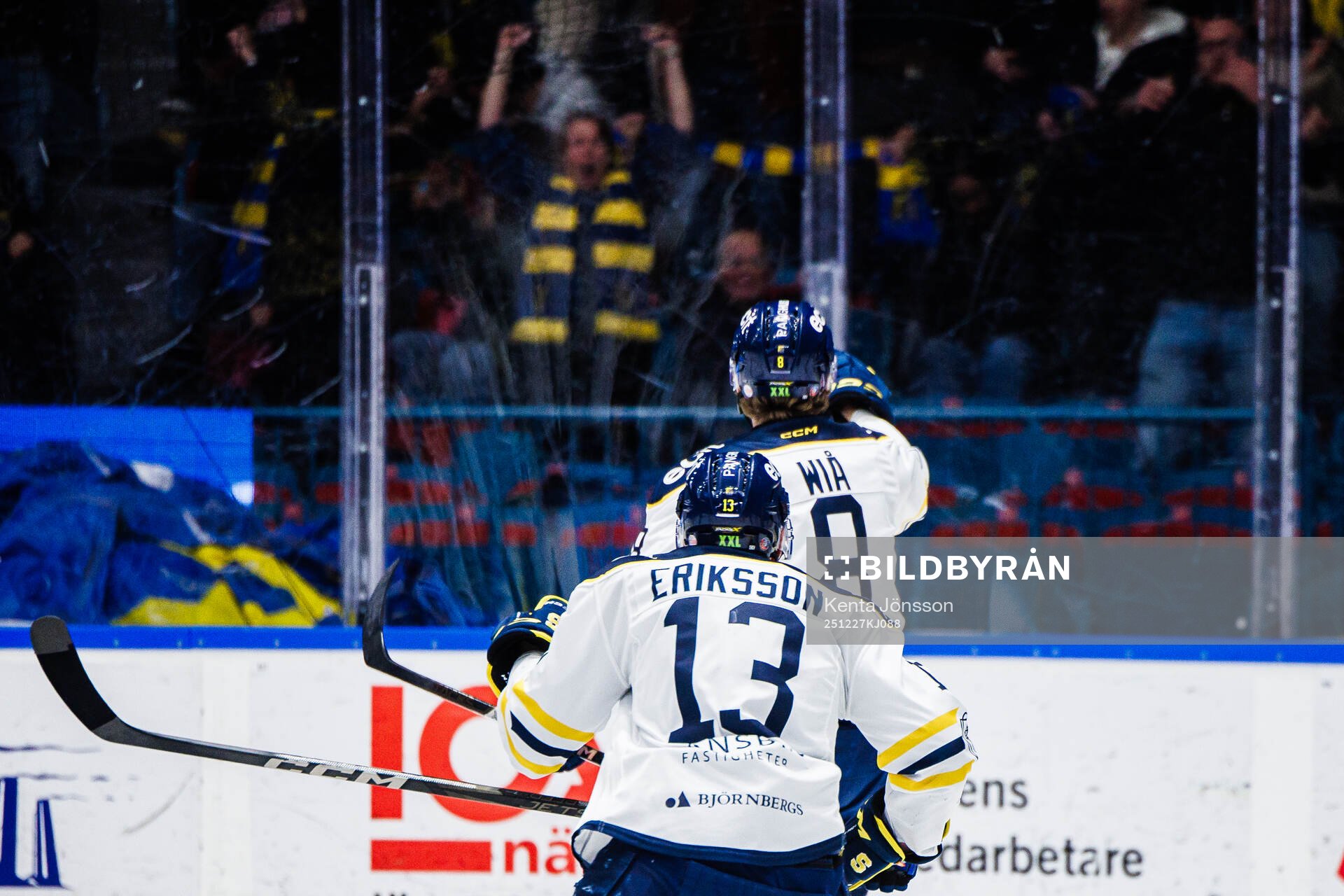 Södertäljes William Wiå jublar