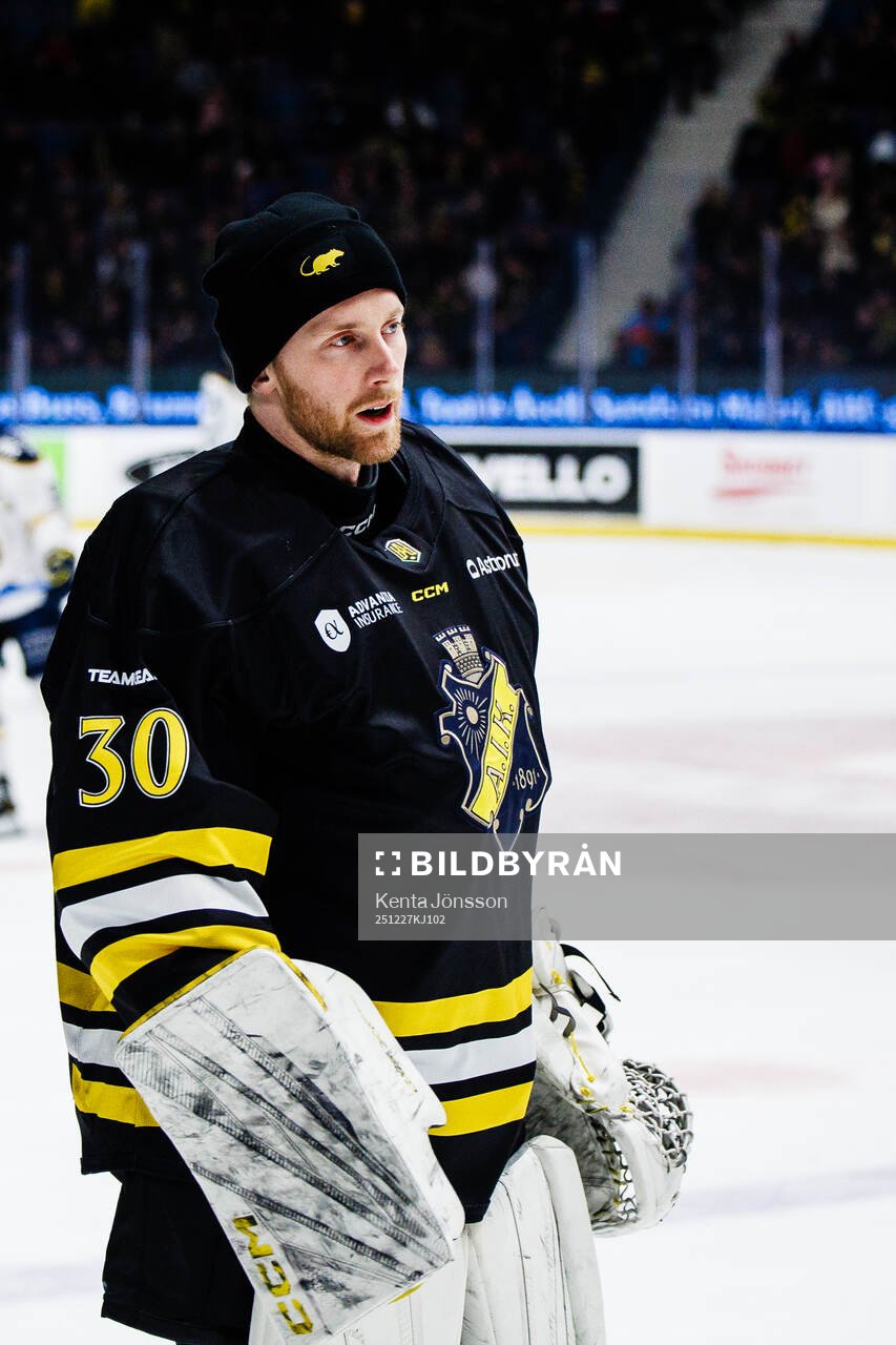 AIKs målvakt Victor Brattström