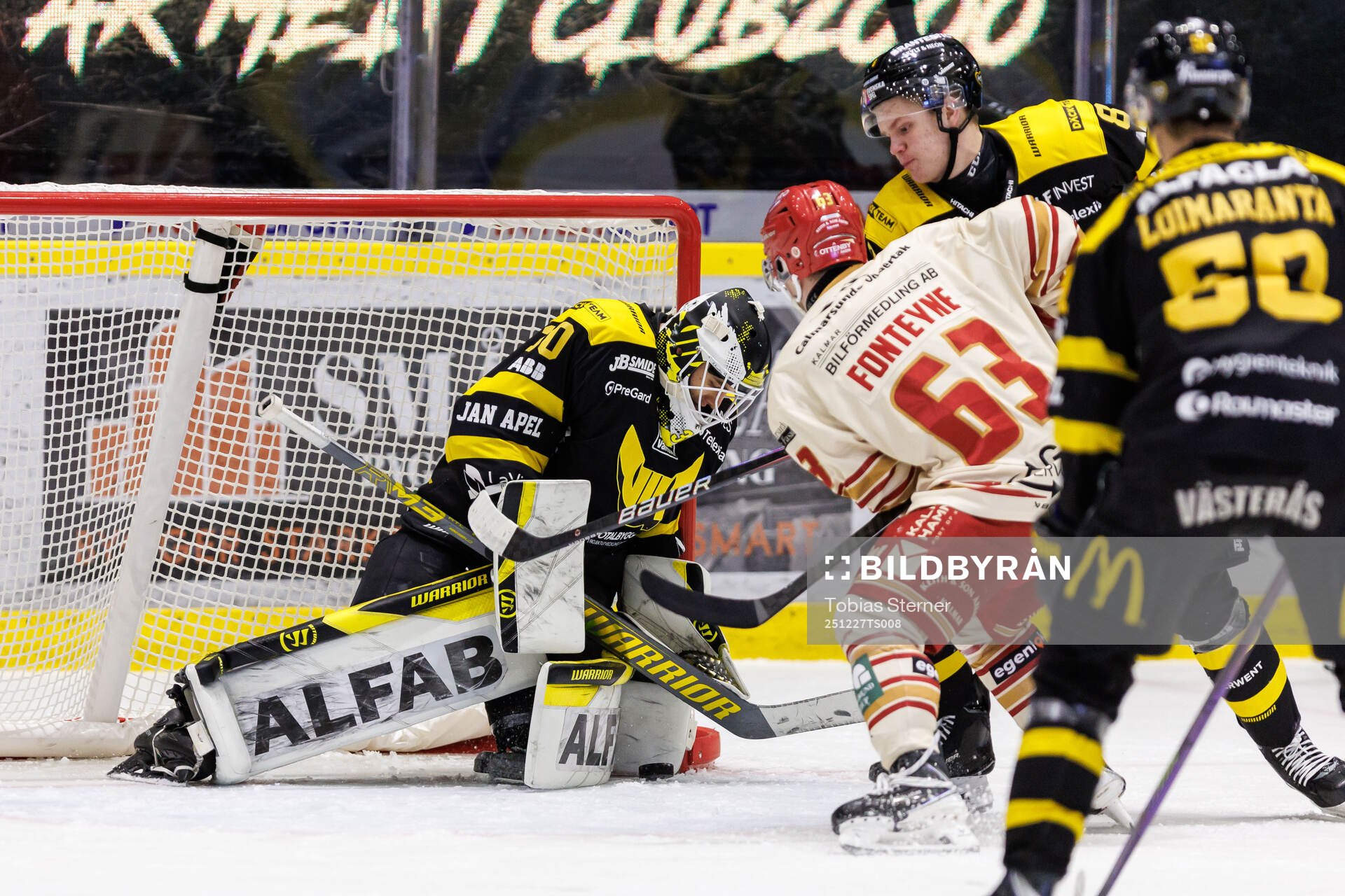 Västerås målvakt Benedikt Oschgan och Kalmars Matt