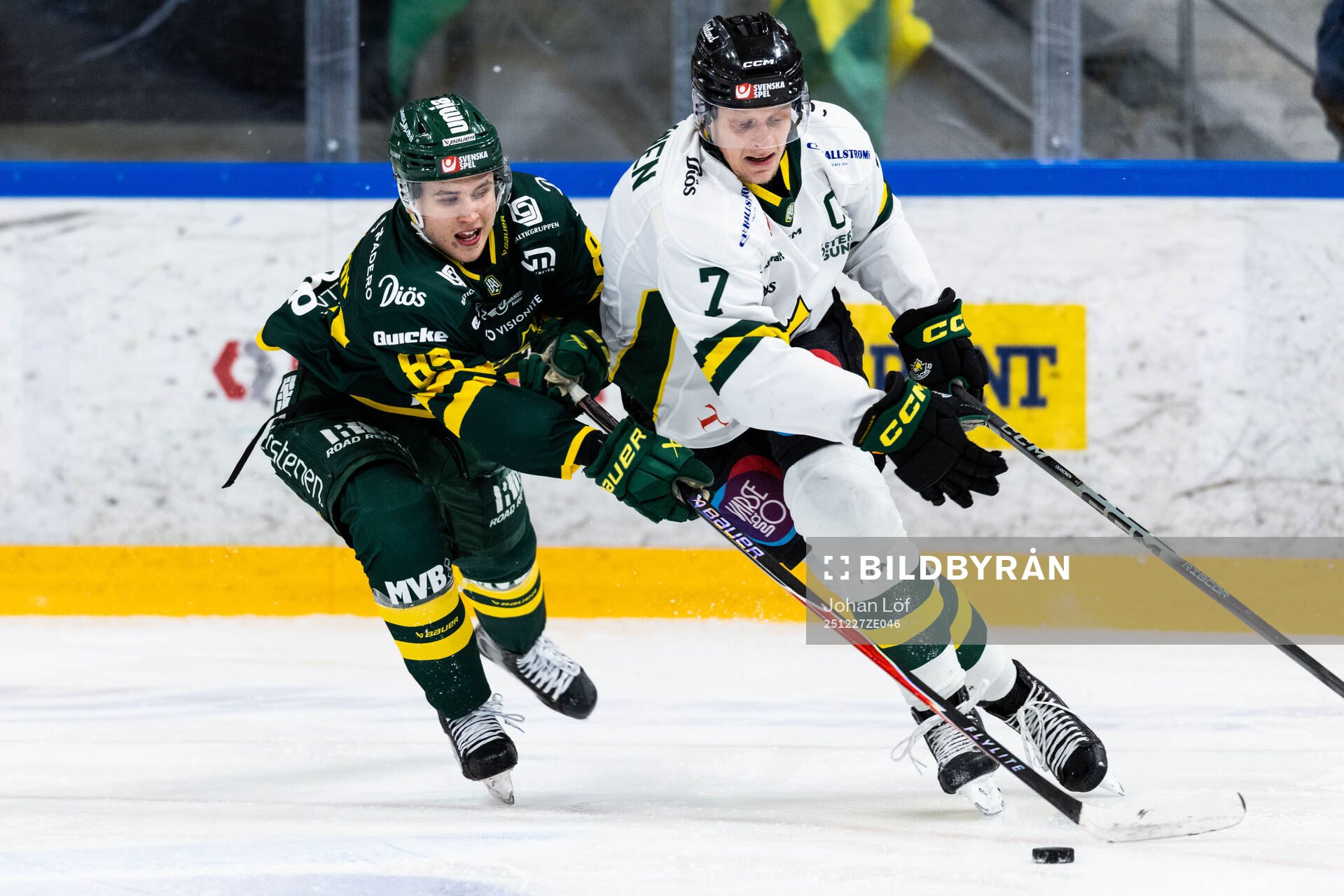 Björklövens Jakob Ihs-Wozniak och Östersunds Joel