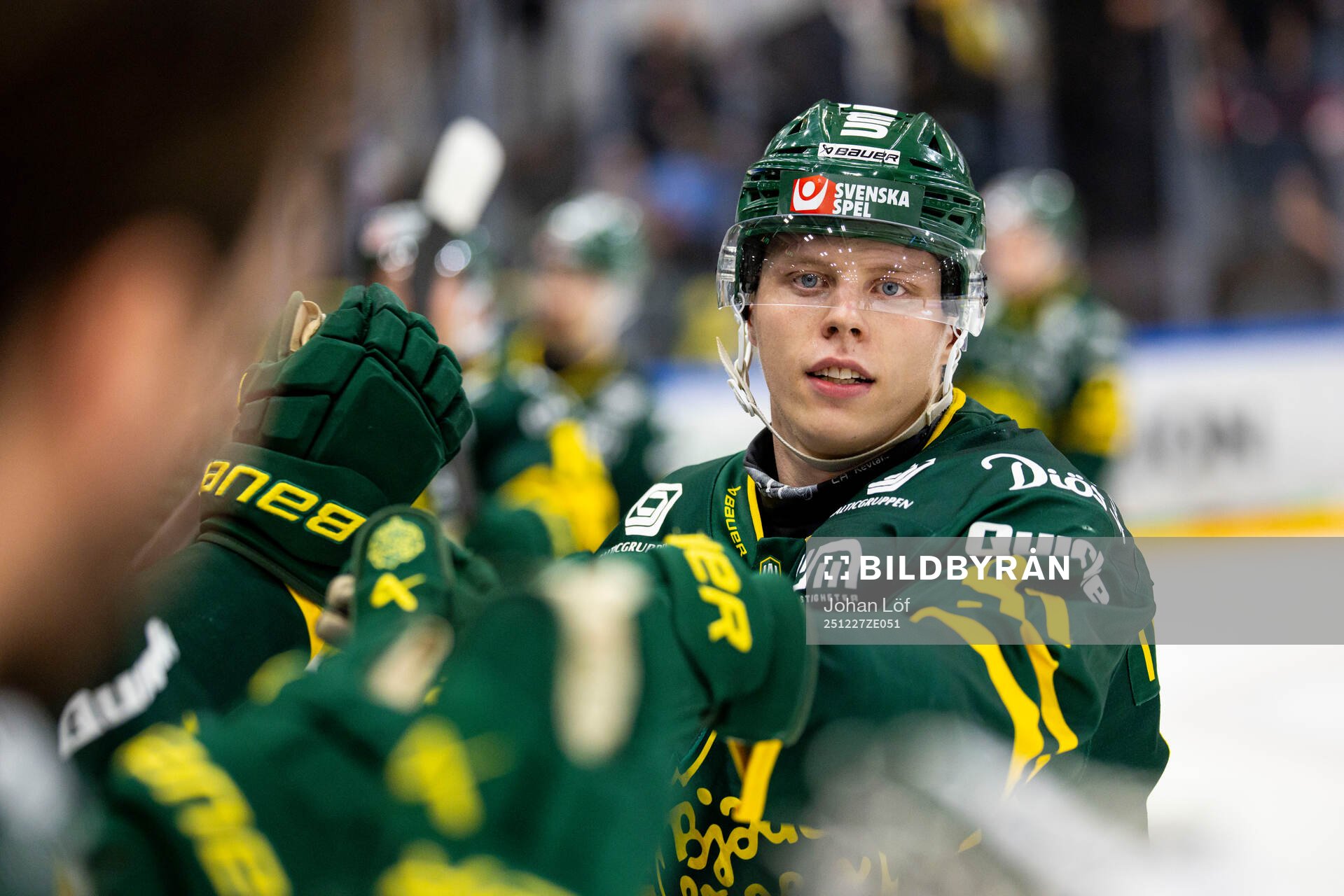 Björklövens Oscar Tellström jublar