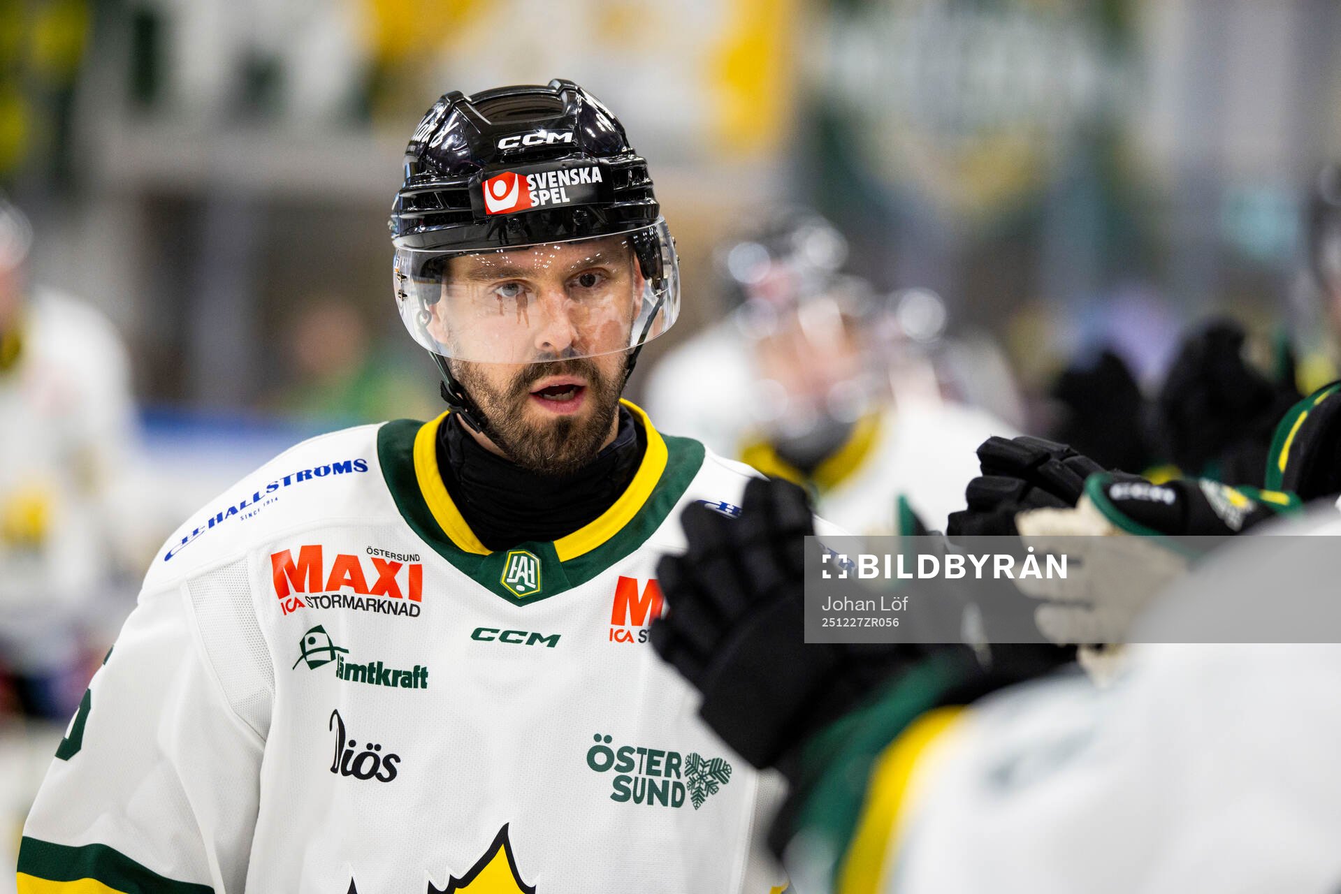 Östersunds Linus Videll jublar