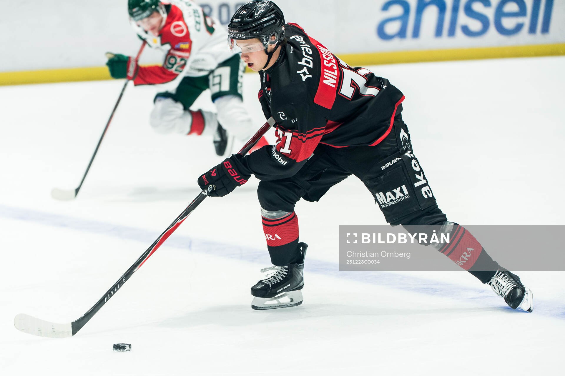 Malmö Redhawks Isac Nilsson och Frölundas Filip Cederqvist