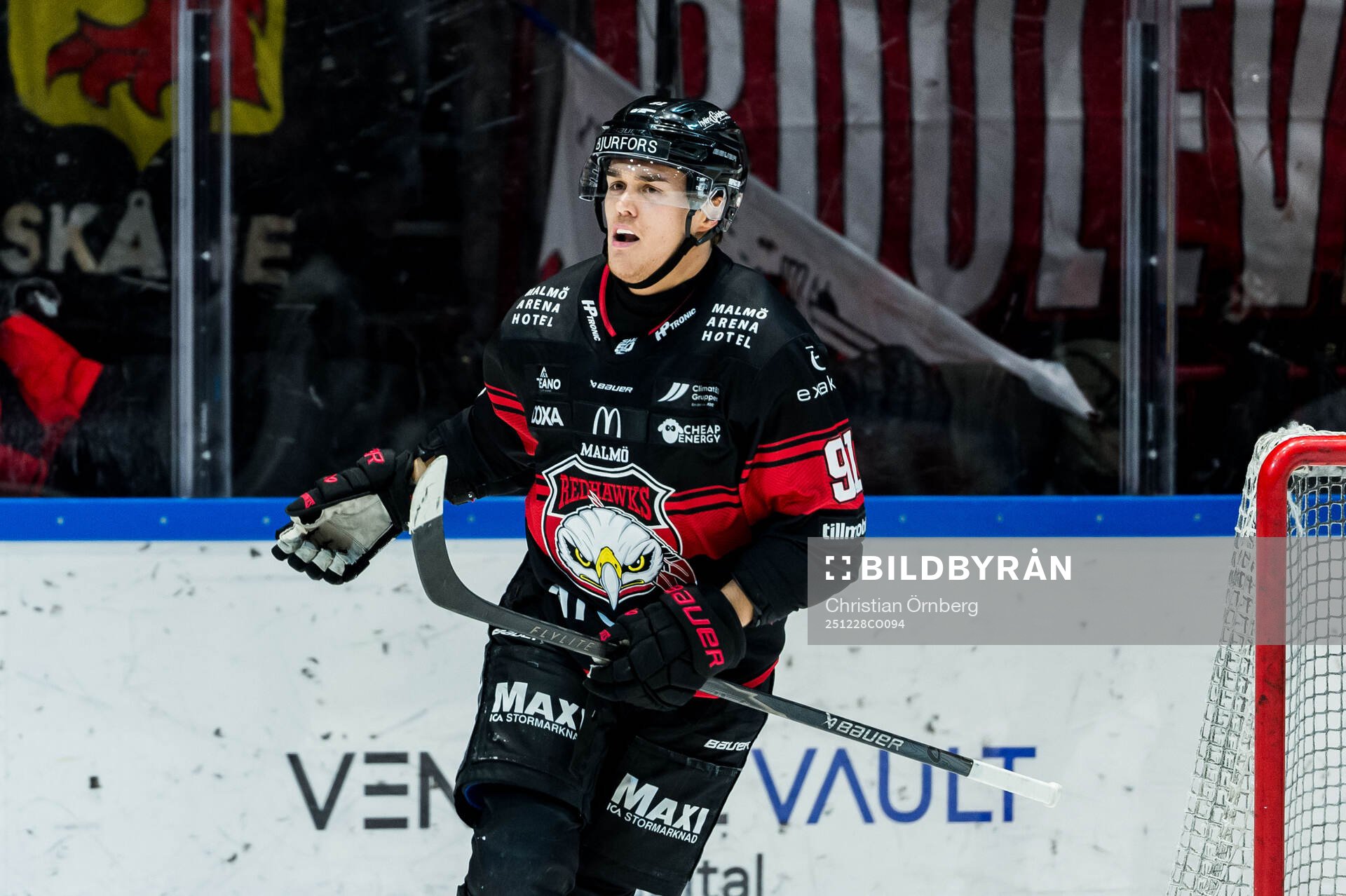 Malmö Redhawks Axel Sundberg jublar