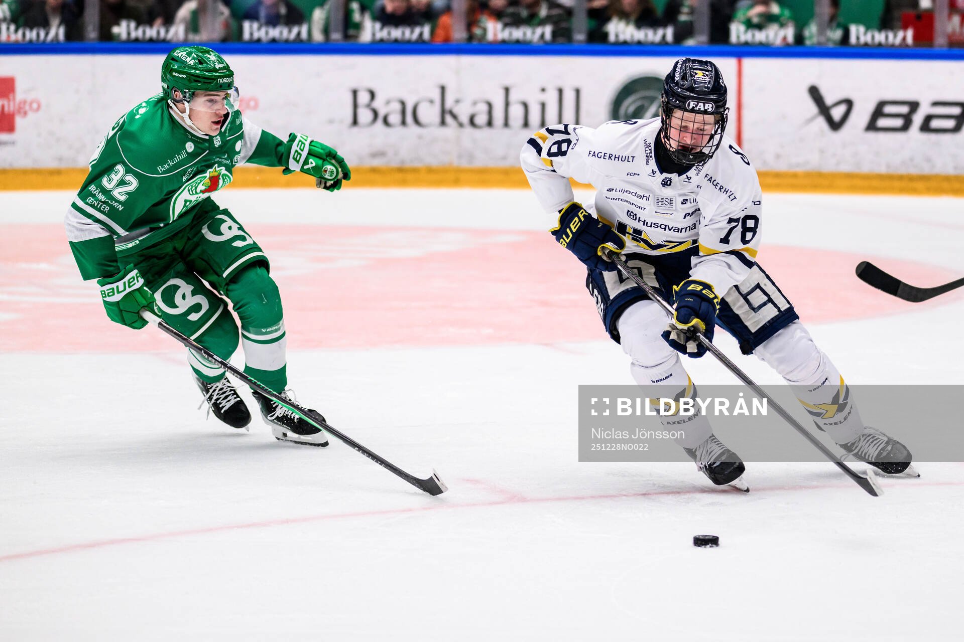 Rögles Isac Solberg och HV71s Malte Gustafsson