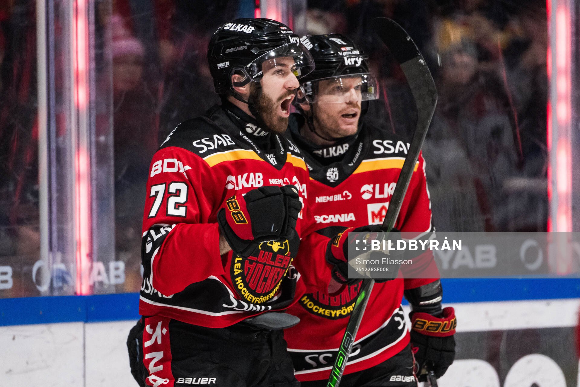 i251228 Luleås Ben Tardif jublar