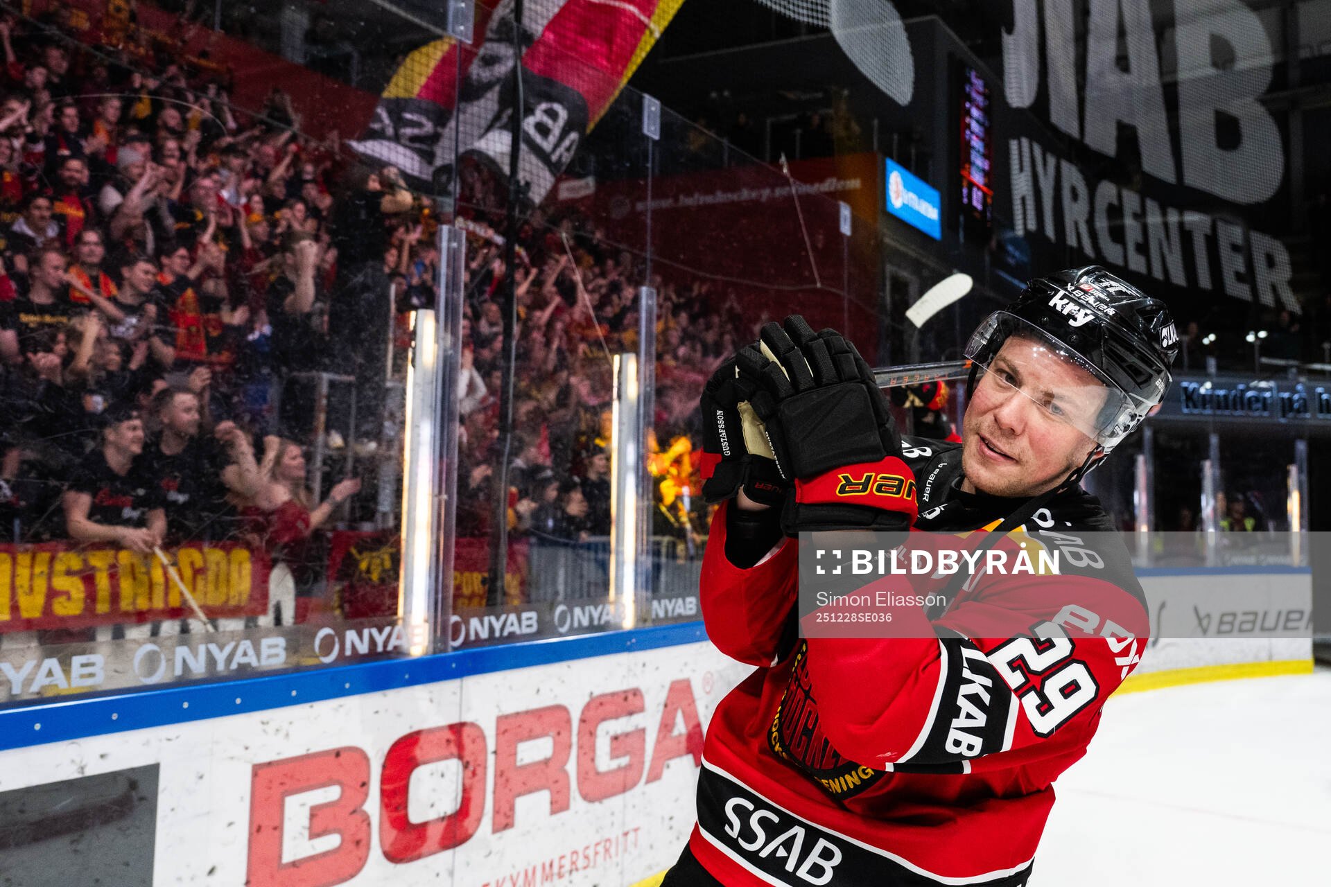 Luleås Erik Gustafsson jublar