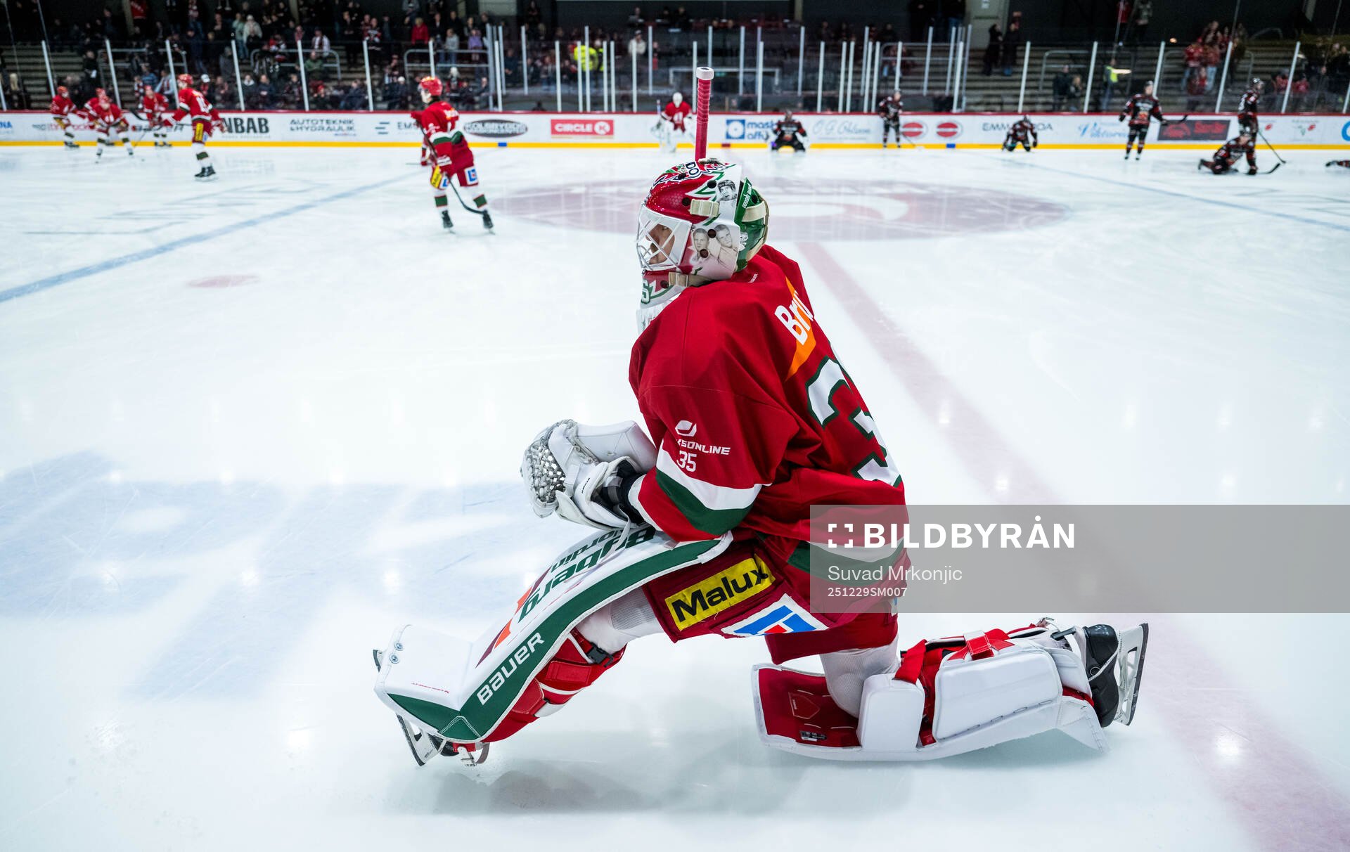 Modos målvakt Adam Werner