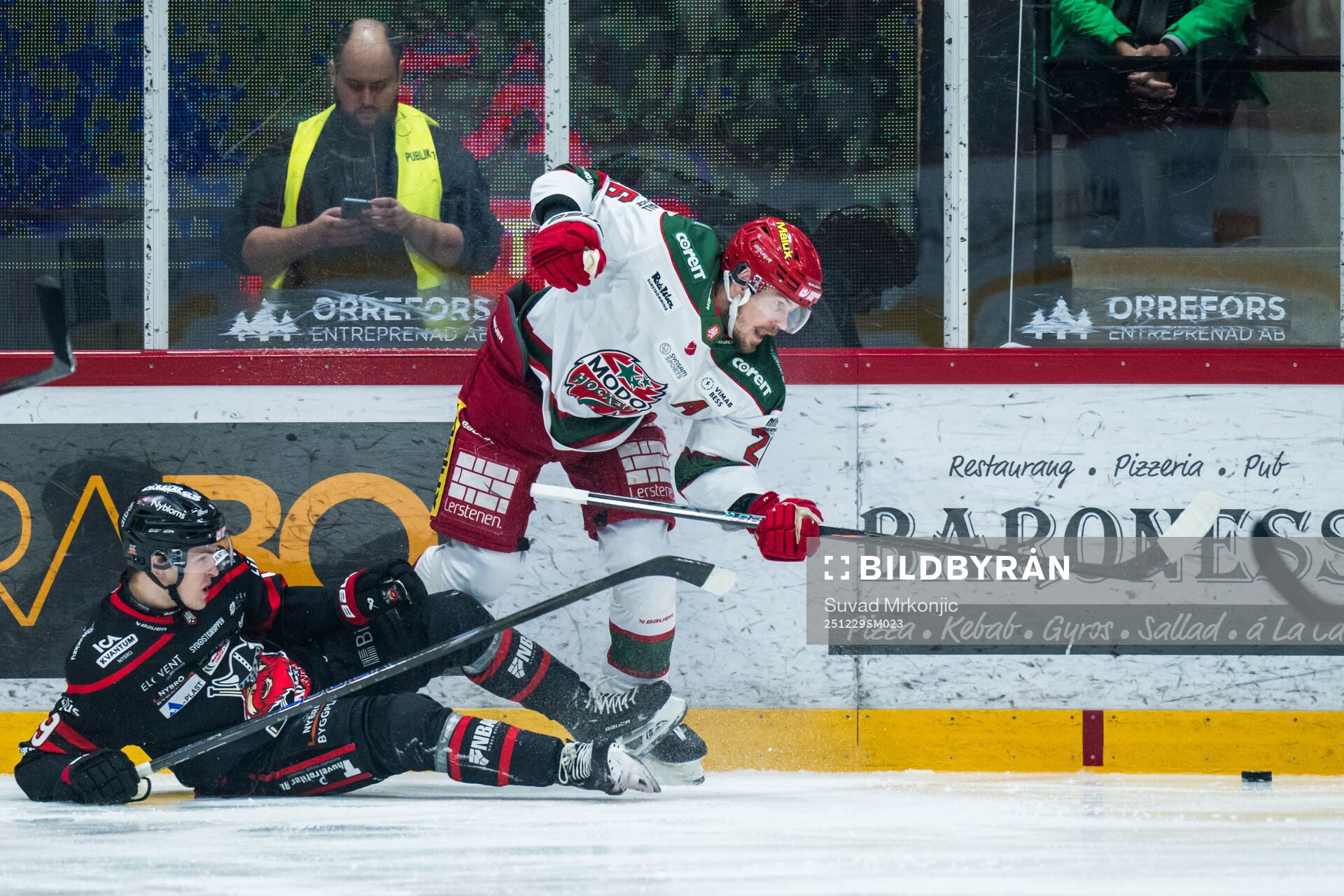 Nybros Hannes Hellberg och Modos David Rundblad
