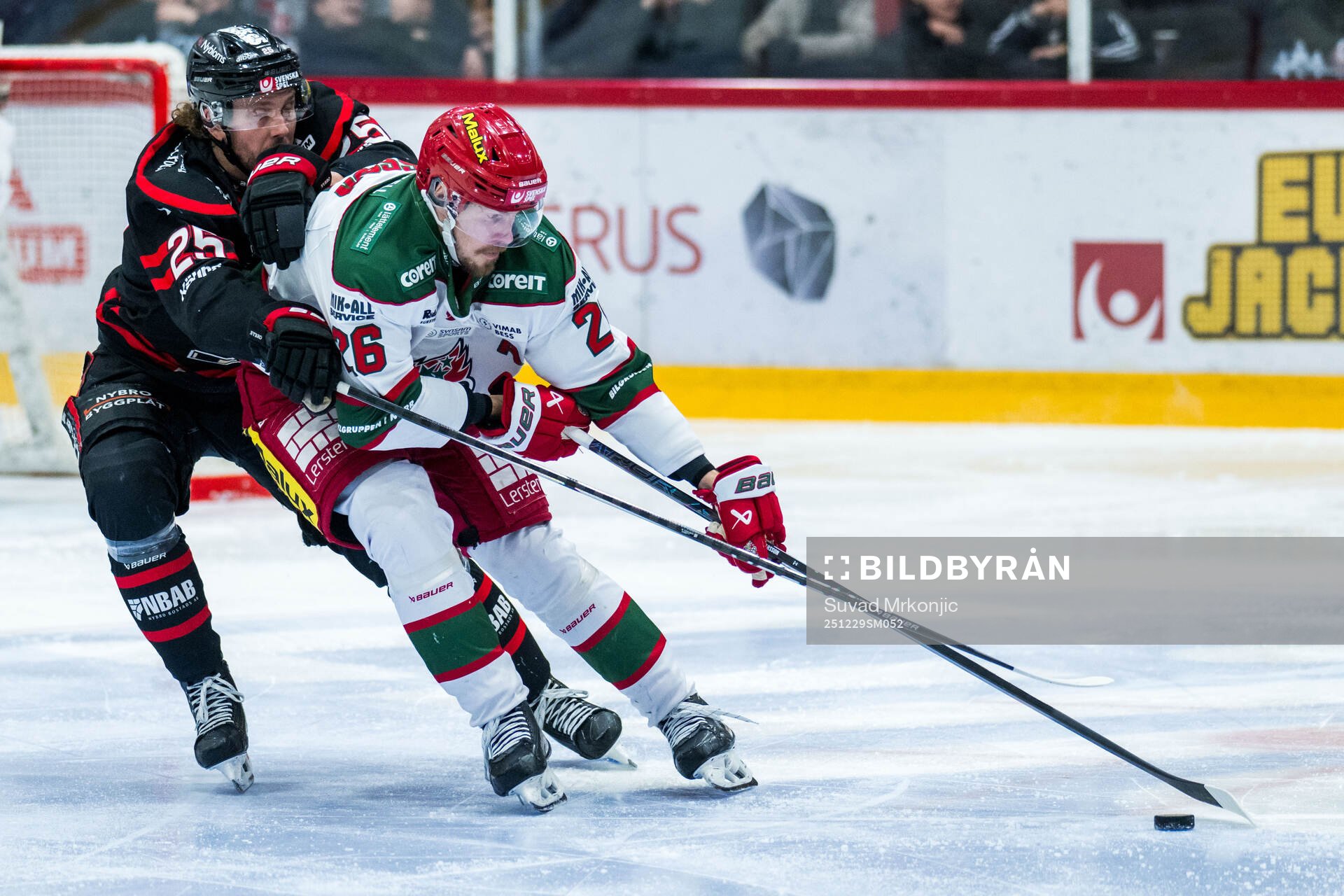 Nybros Marcus Bergman och Modos Emil Larsson
