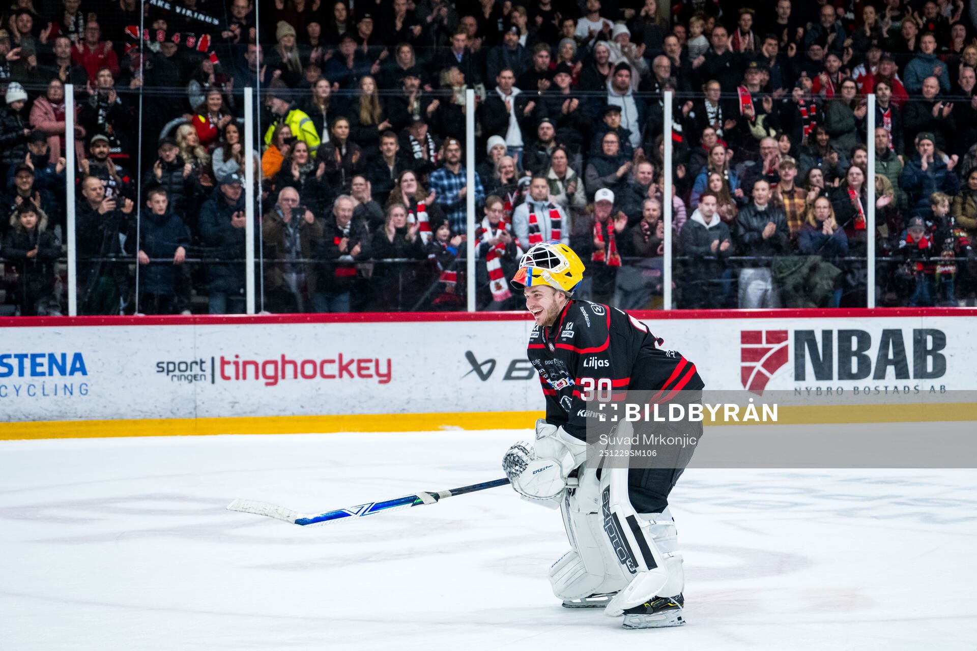 Nybros målvakt Hugo Hävelid jublar