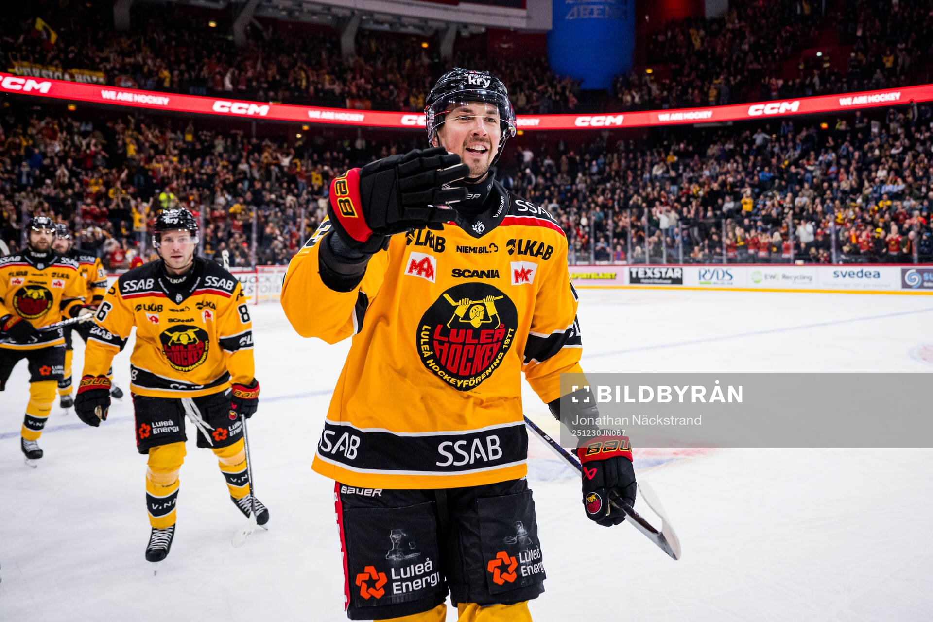 Luleås Eetu Koivistoinen jublar