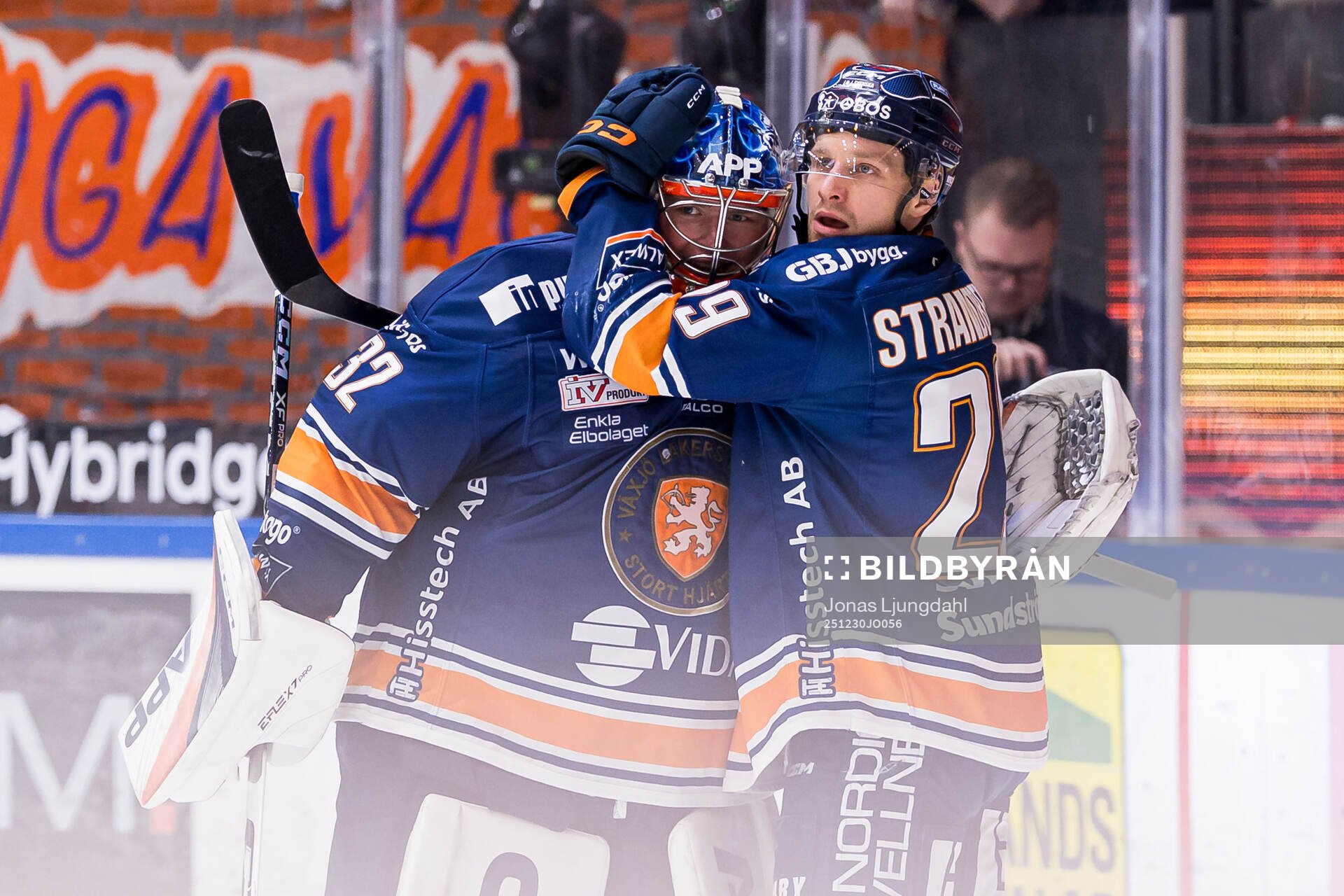 Växjös målvakt Ludvig Persson och Sebastian Strandberg