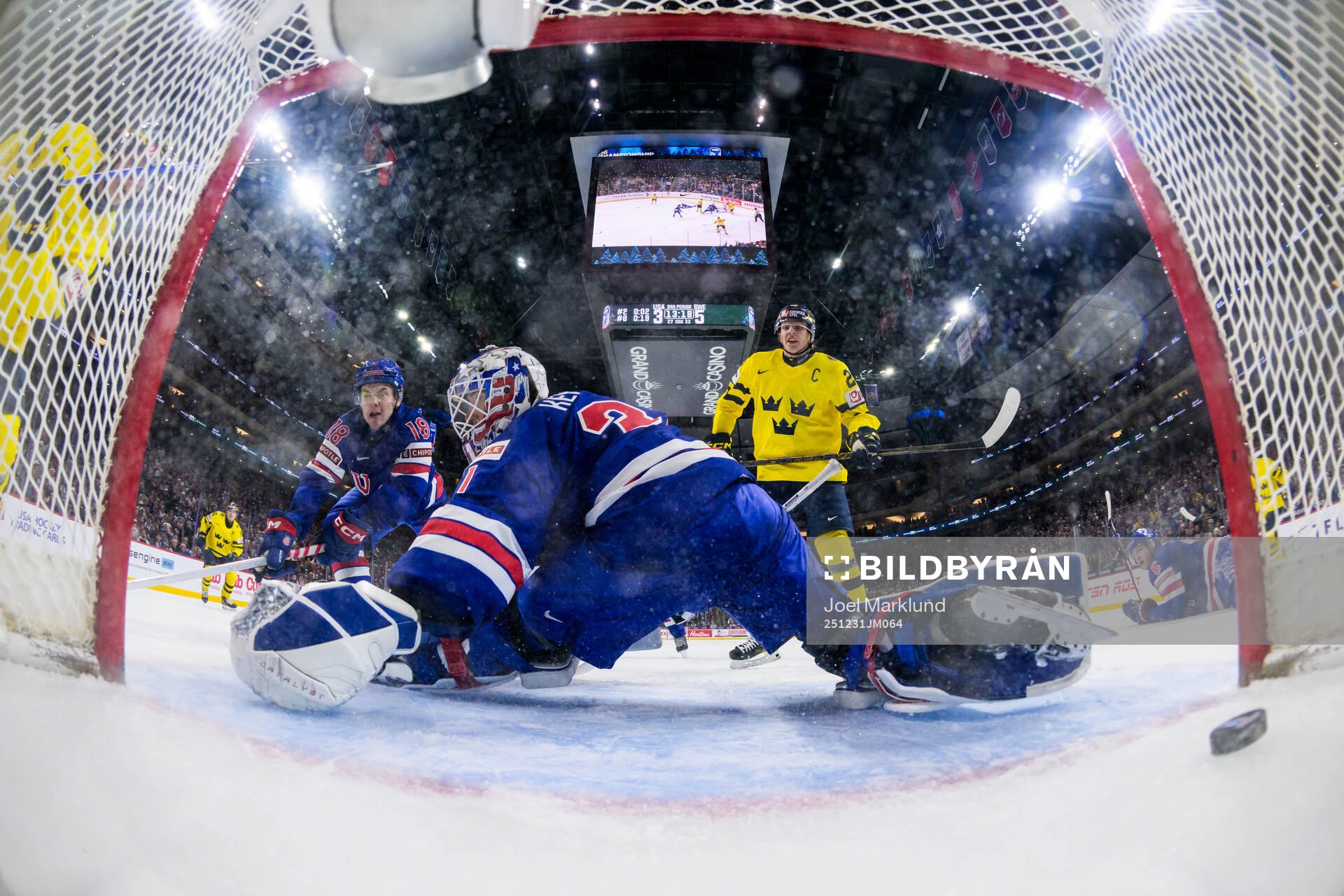Ivar Stenberg of Sweden scores the 3-6 goal behind