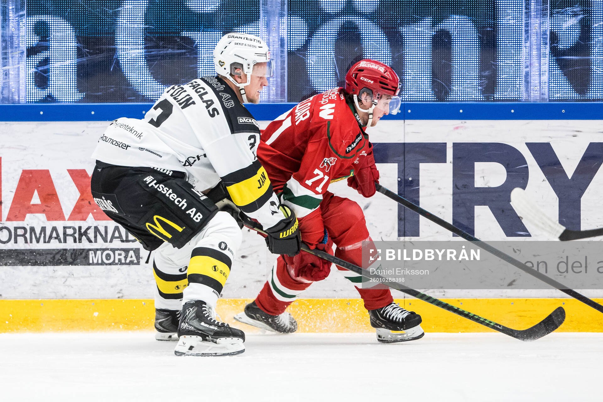 Västerås Niklas Folin och Moras Travis Treloar