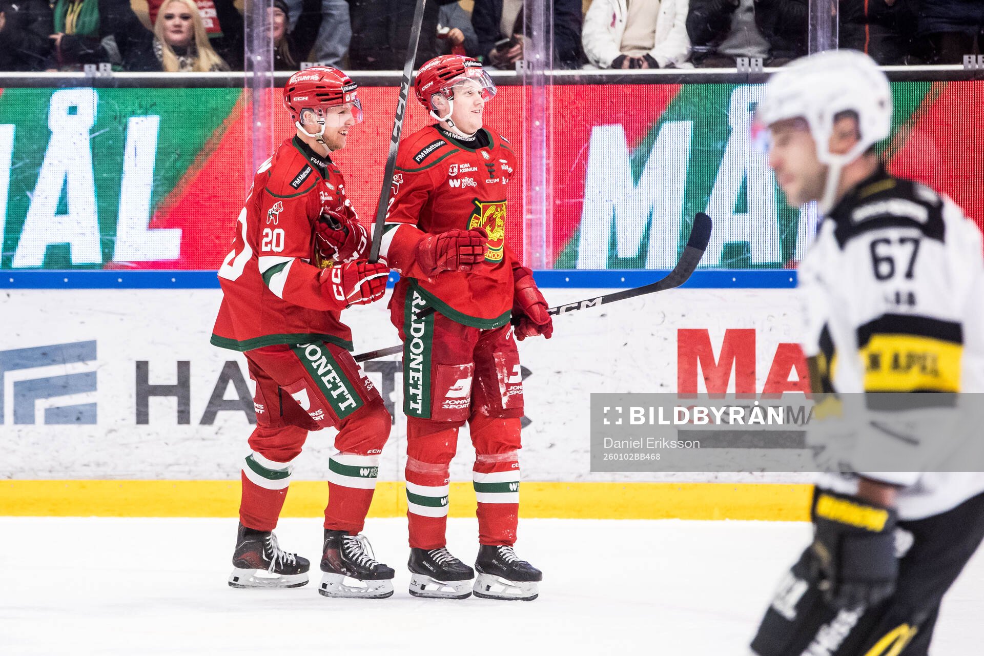 Moras Georg Weigelt och Filip Björkman jublar