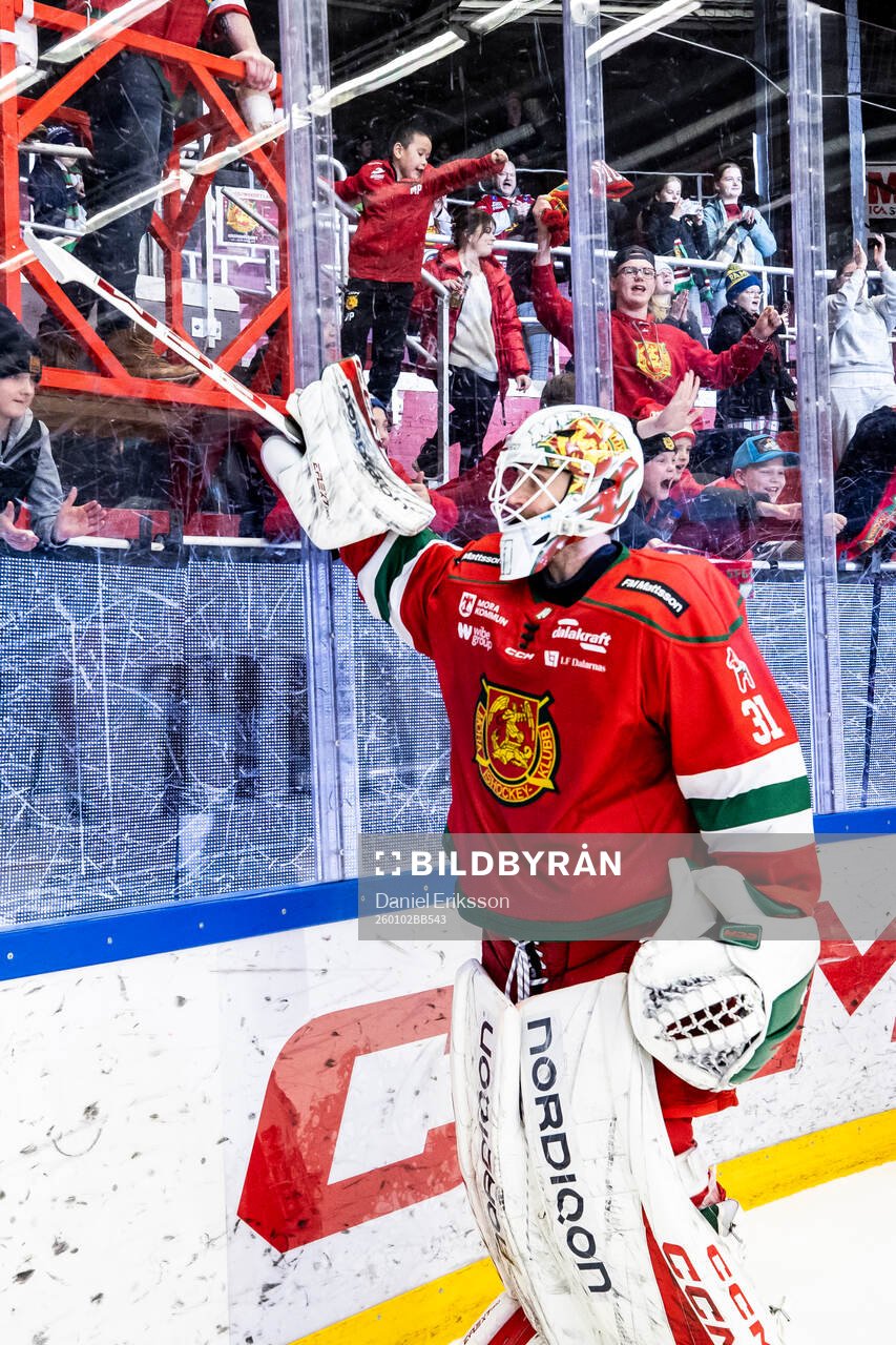 Moras målvakt Marcus Hellgren Smed jublar