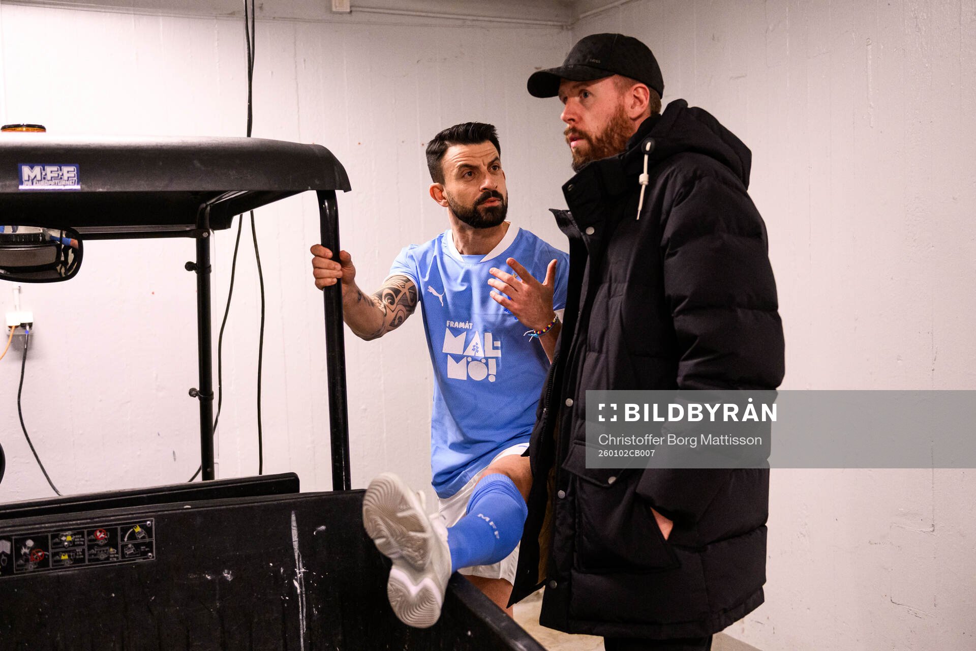 MFF Stjärnors Behrang Safari och Pontus Jansson i