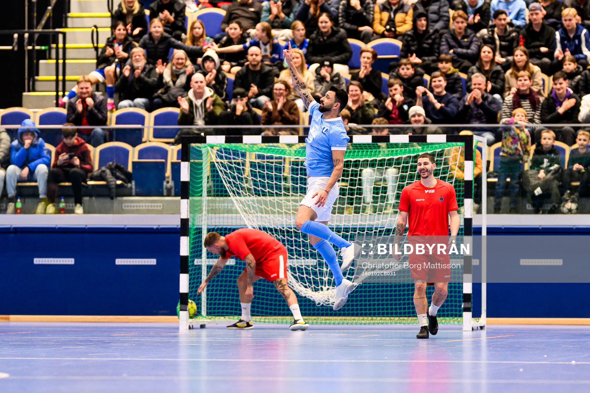 MFF Stjärnors Behrang Safari jublar